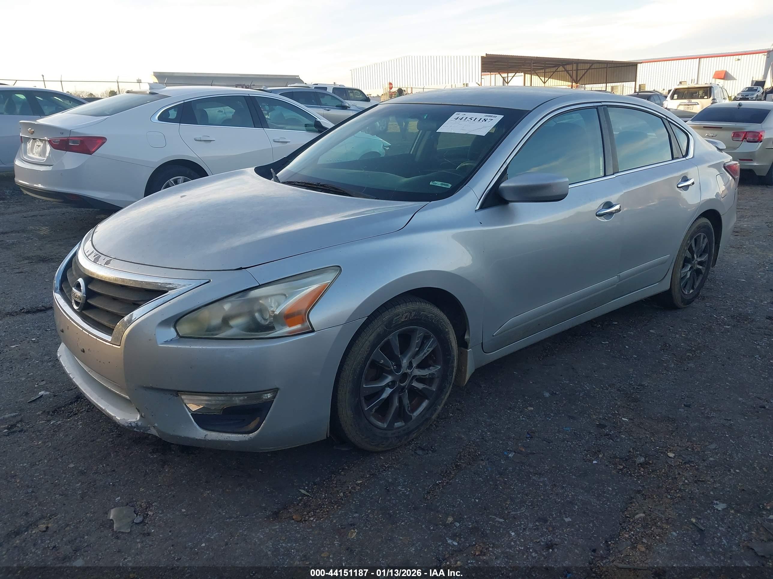 NISSAN ALTIMA image 2
