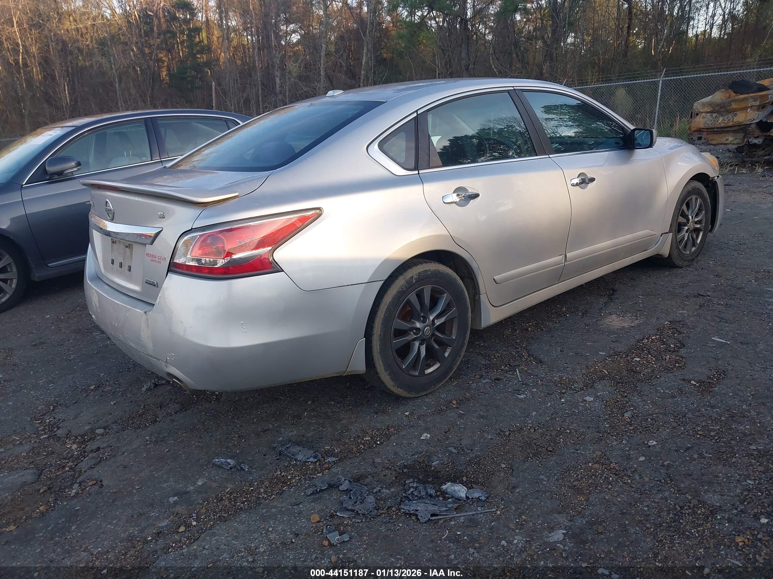 NISSAN ALTIMA image 4