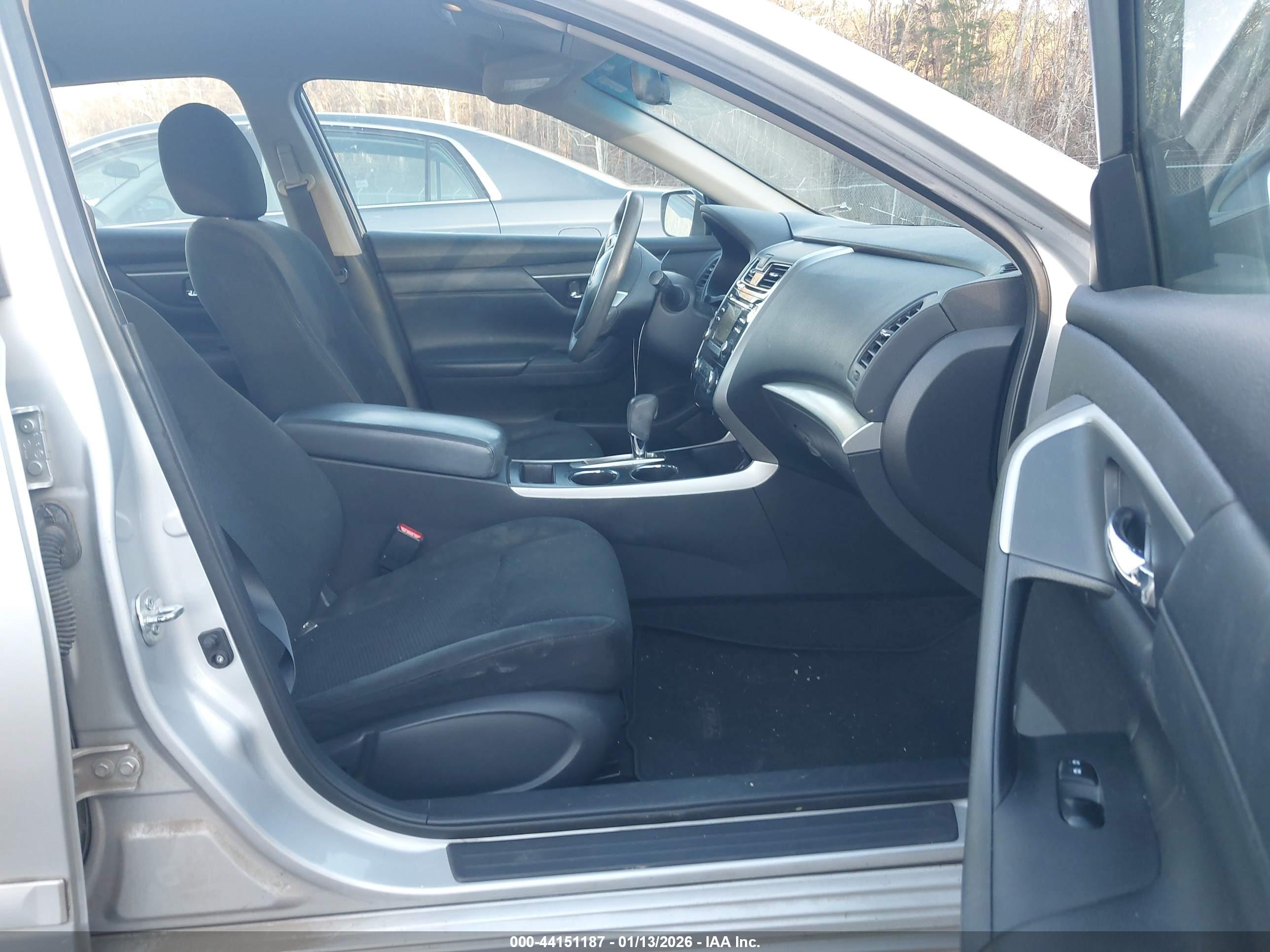 NISSAN ALTIMA image 5