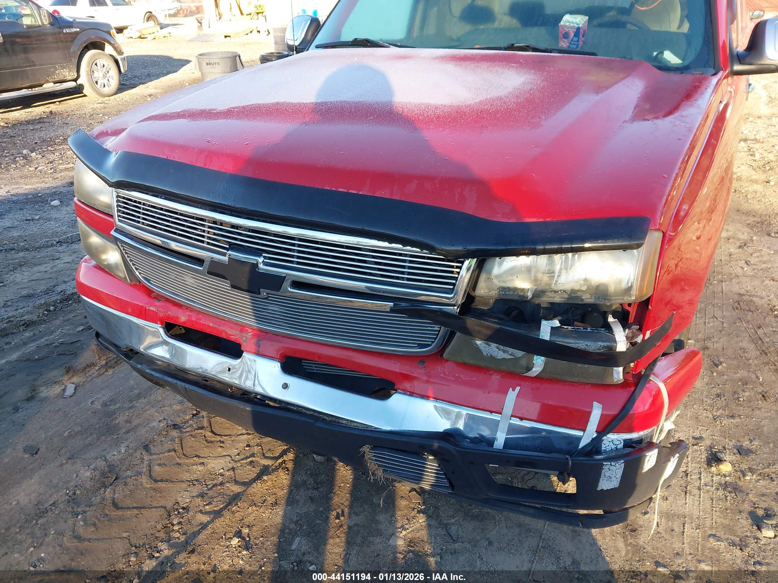 CHEVROLET SILVERADO image 6