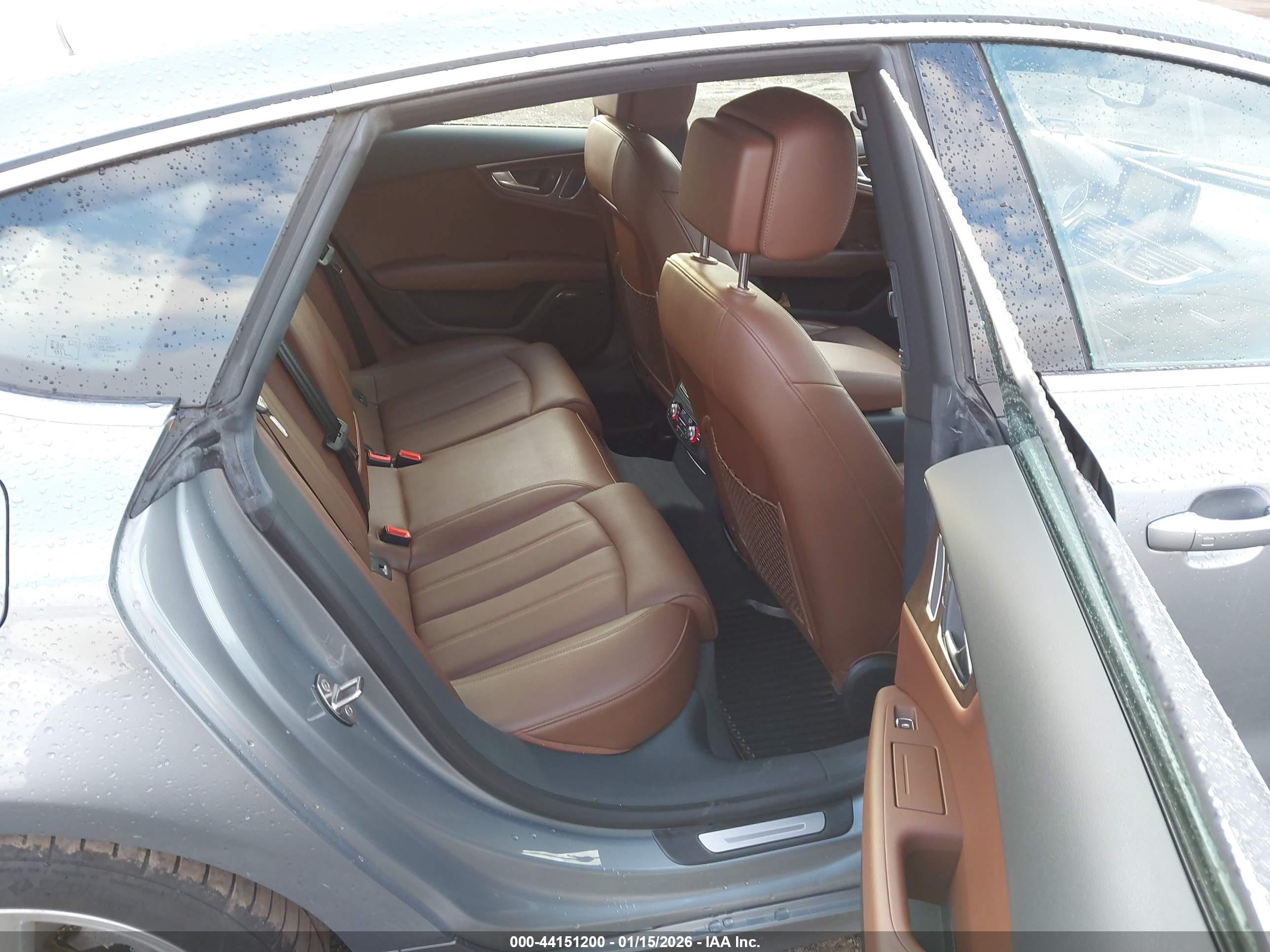 AUDI A7 image 8