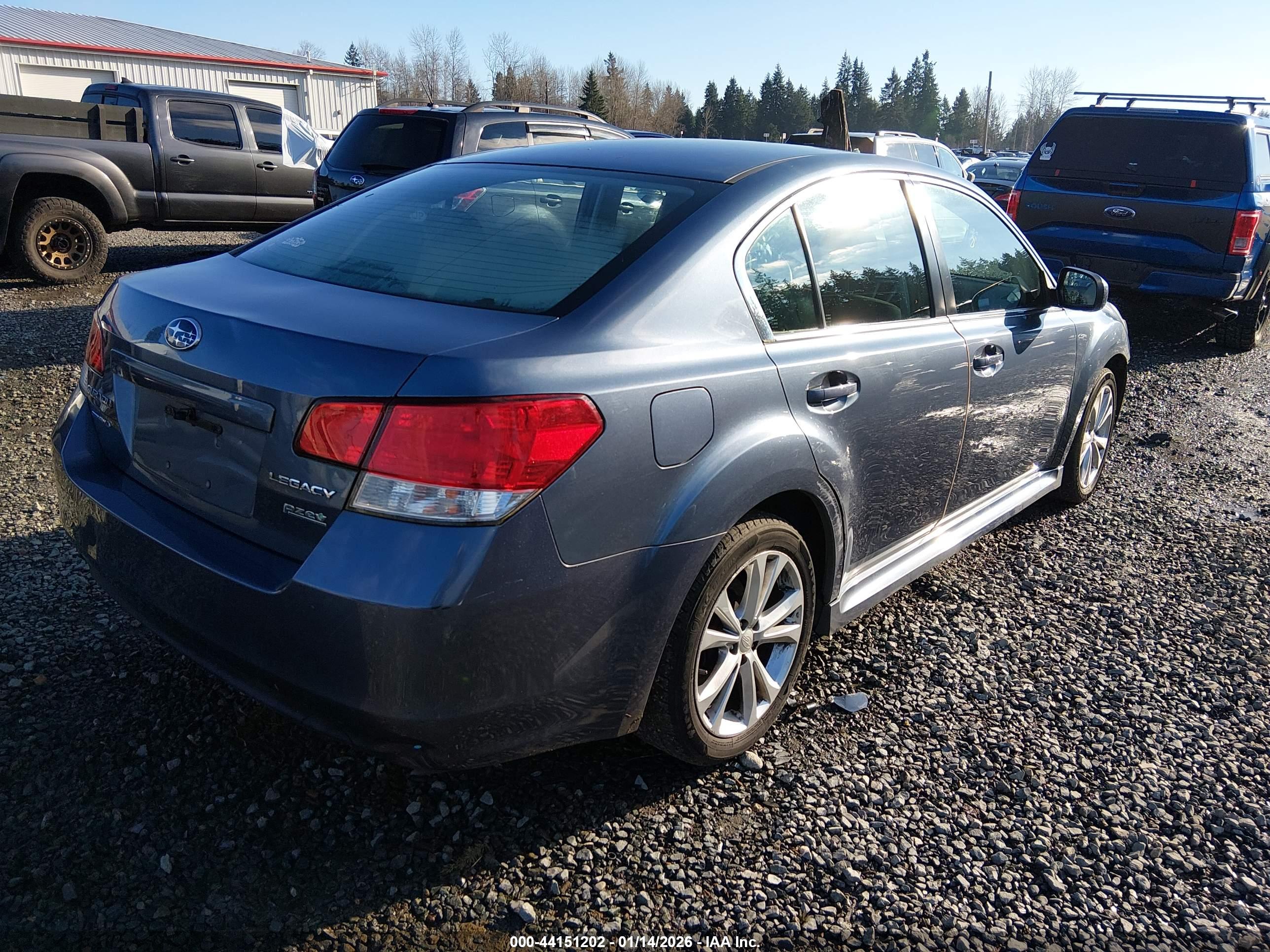 SUBARU LEGACY image 4