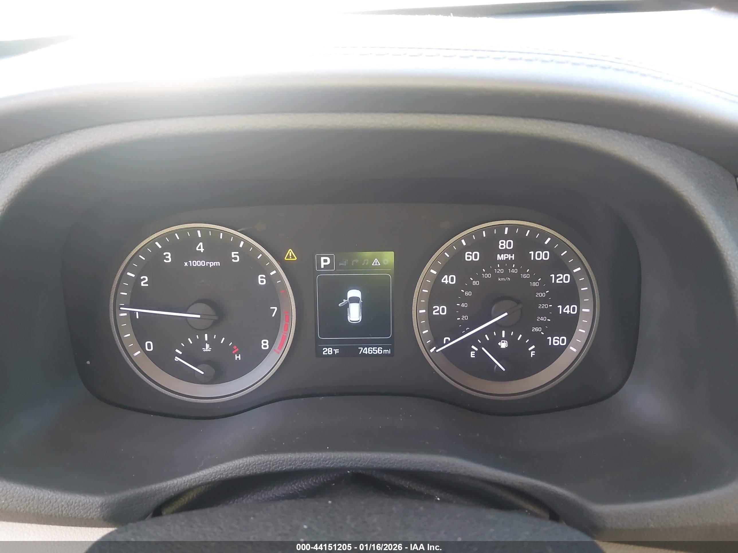 HYUNDAI TUCSON image 7