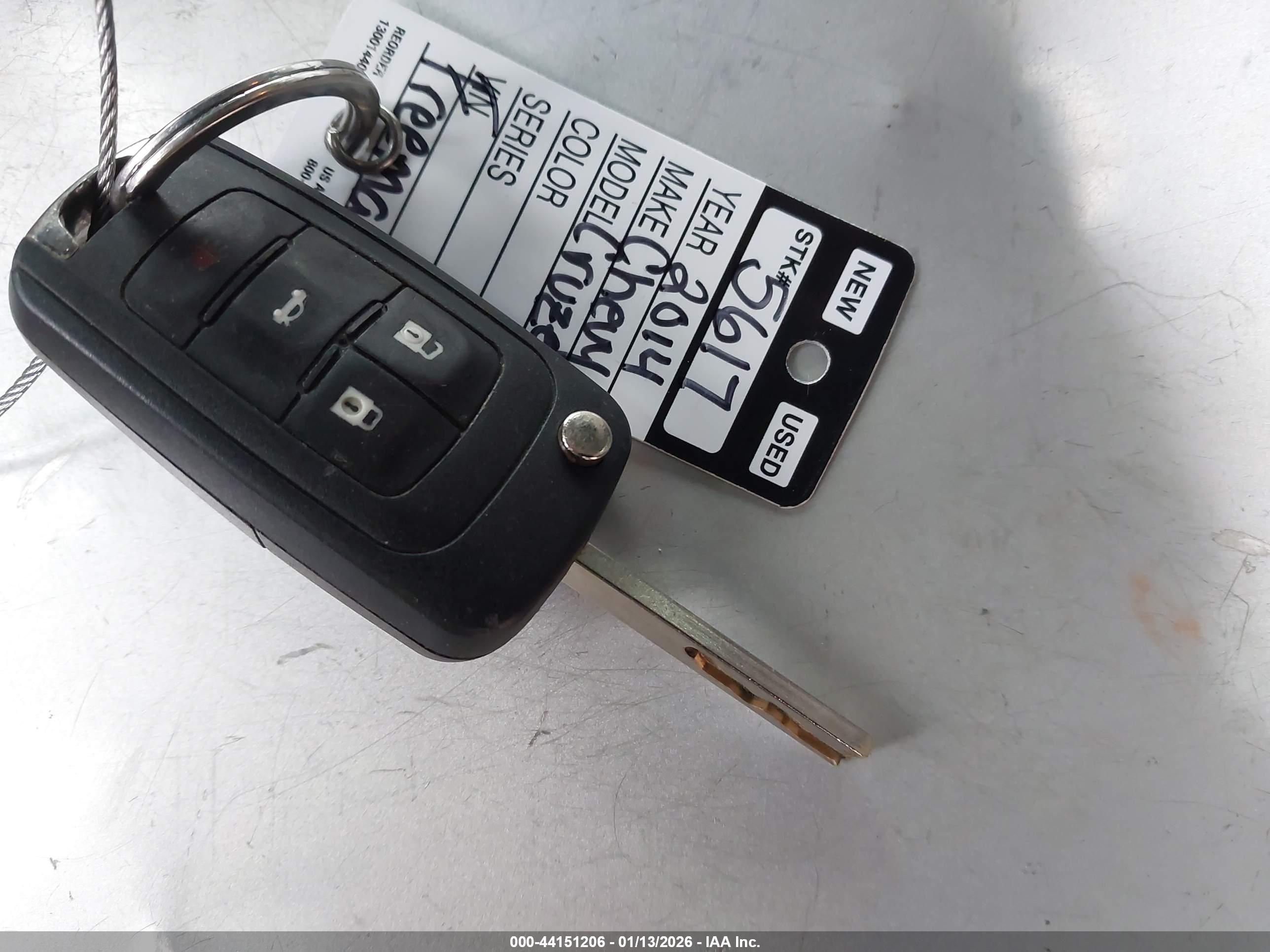 CHEVROLET CRUZE image 11