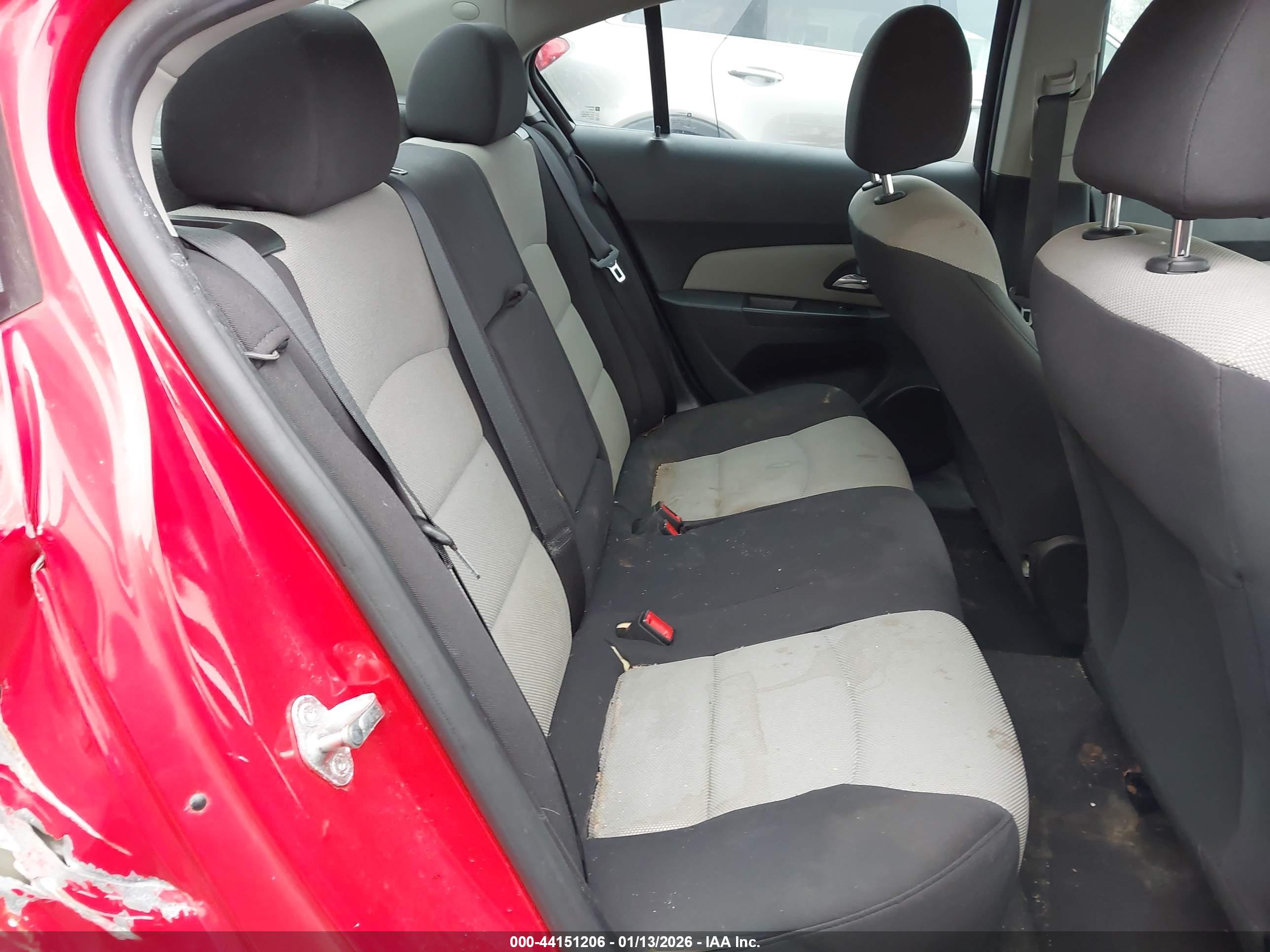 CHEVROLET CRUZE image 8