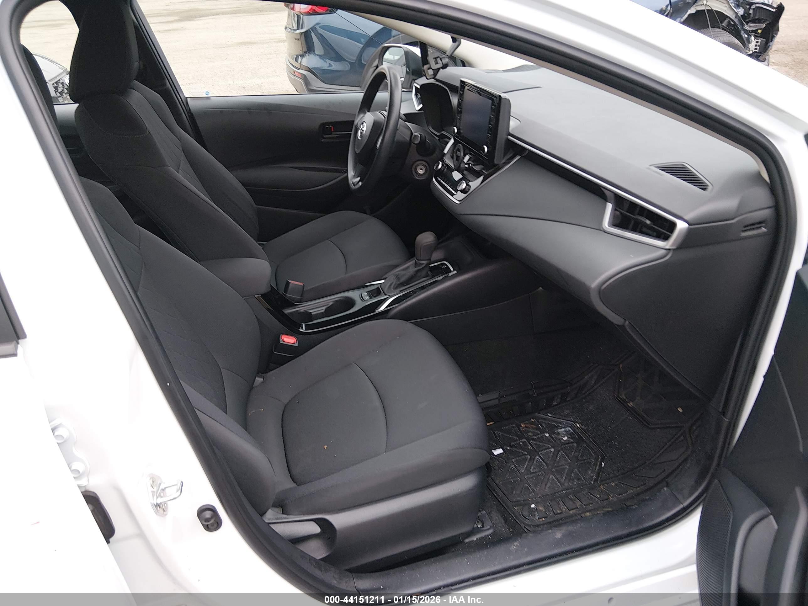 TOYOTA COROLLA image 5
