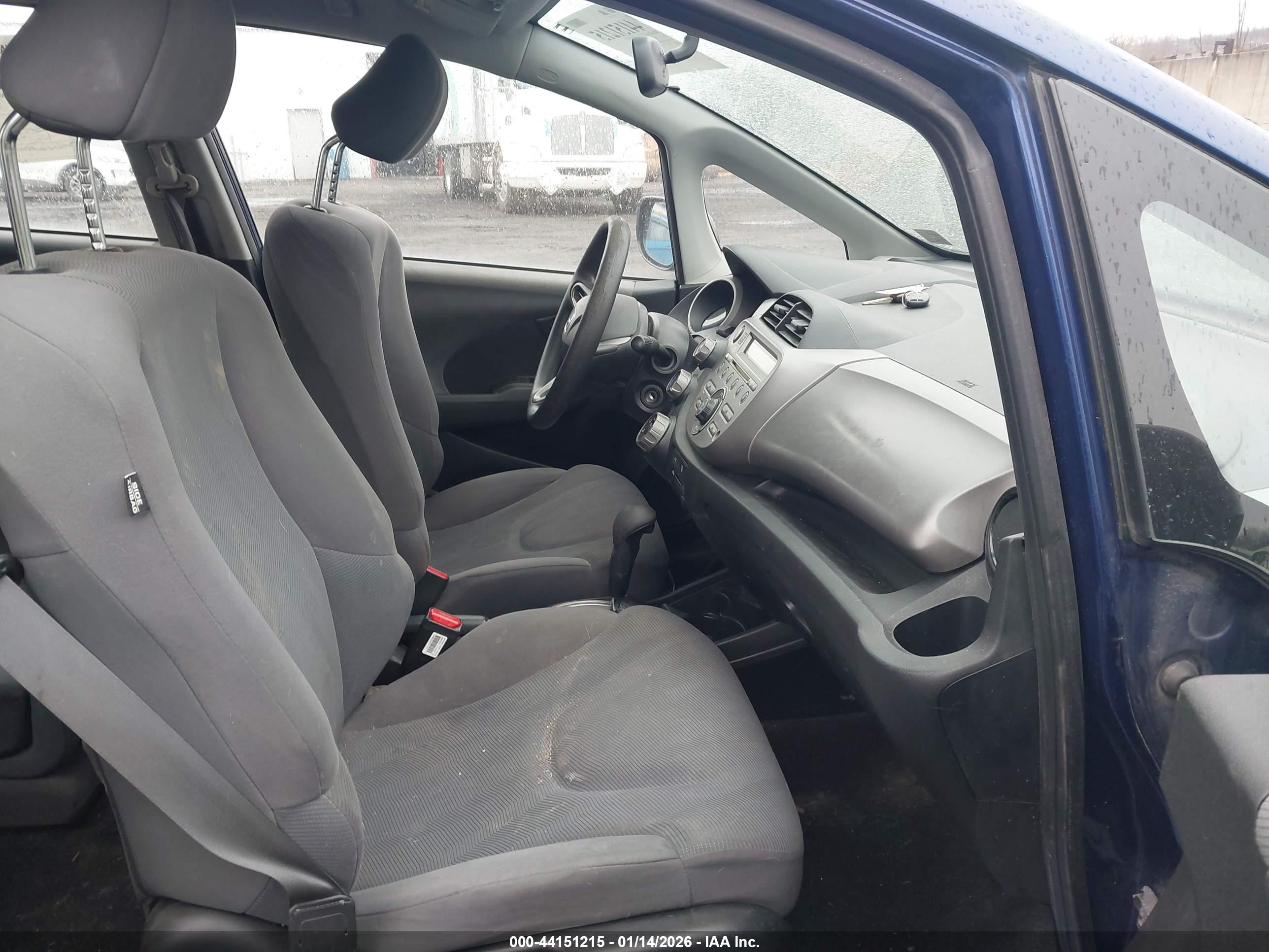 HONDA FIT image 5