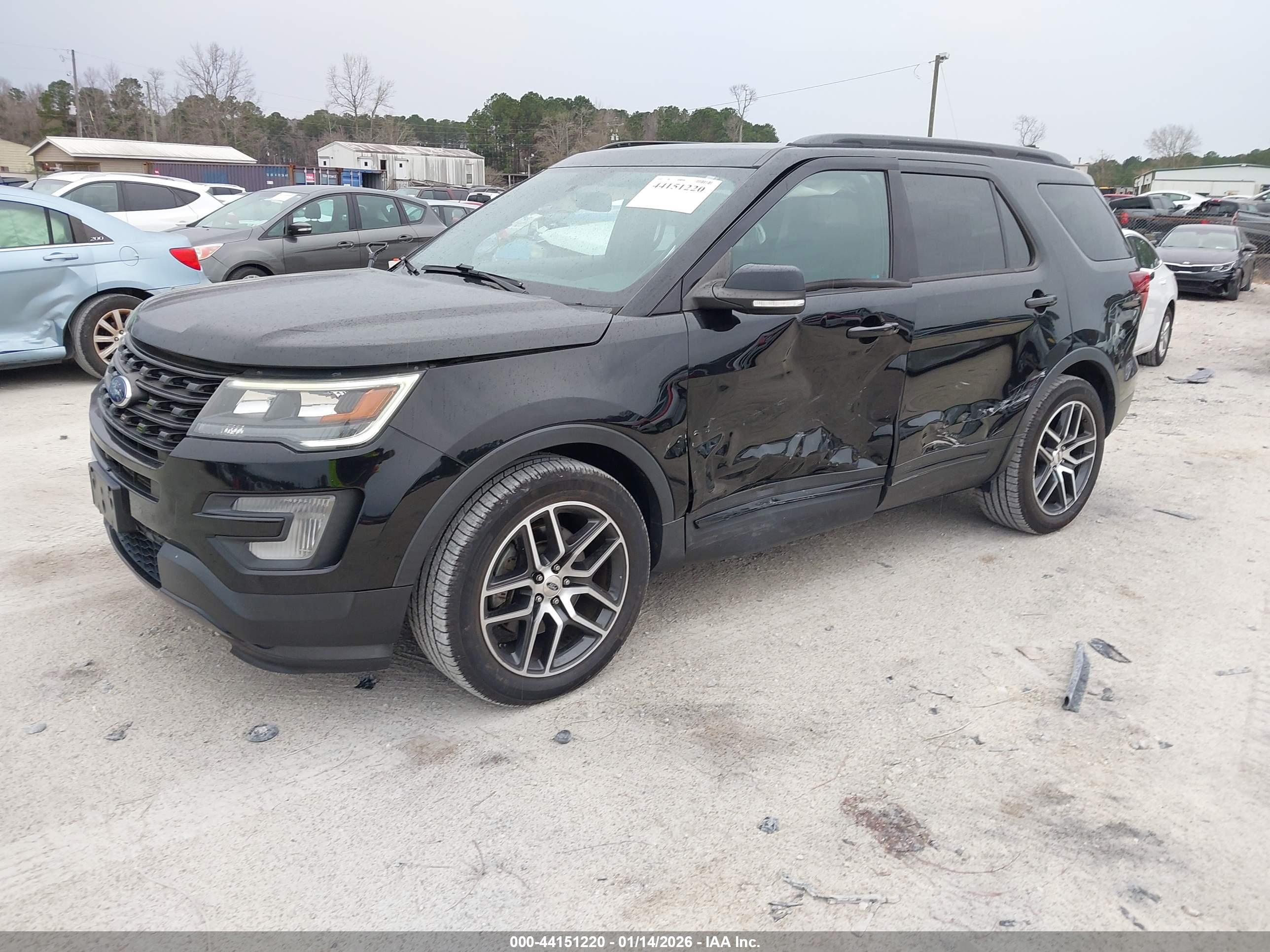 FORD EXPLORER image 2