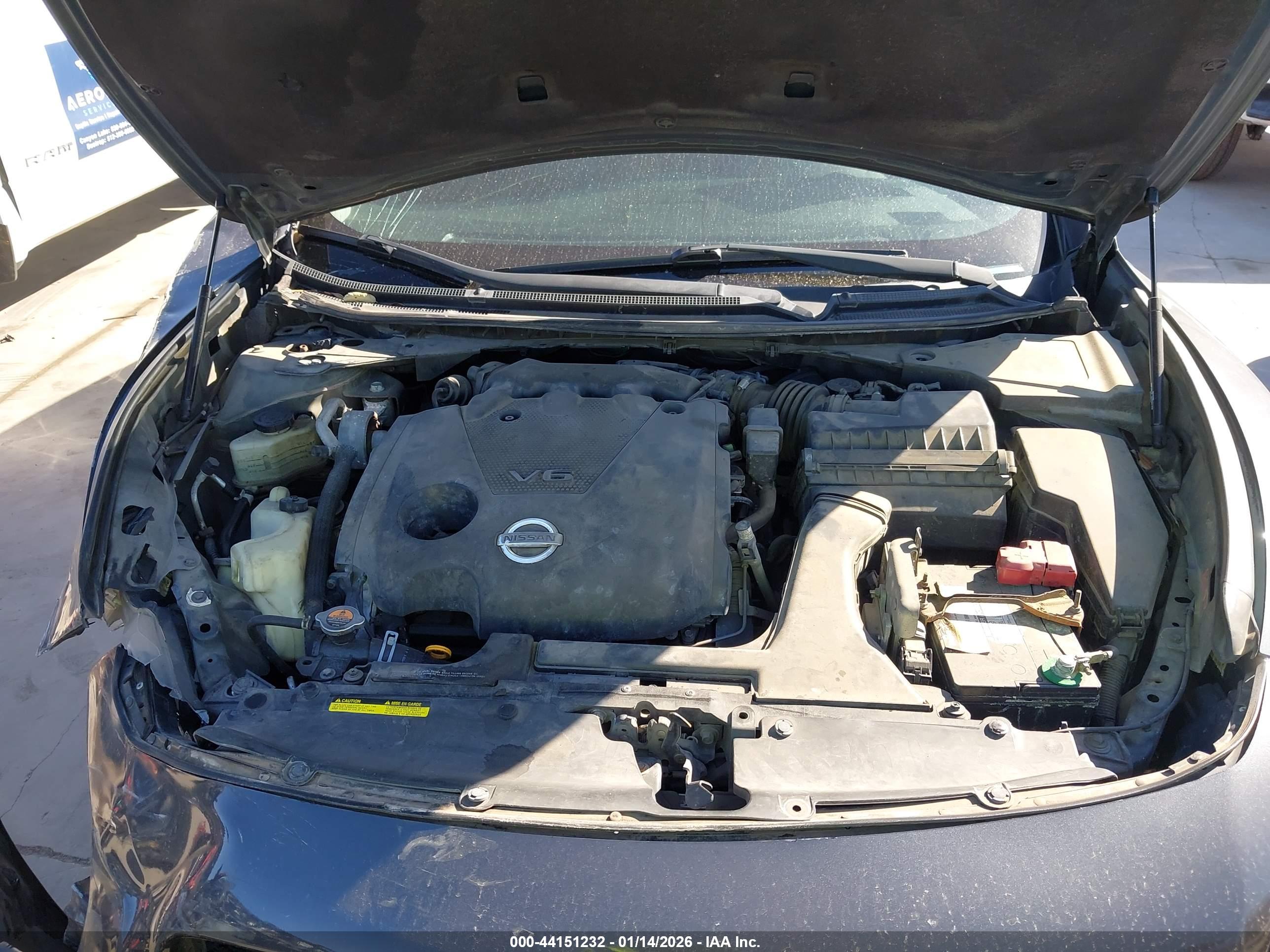 NISSAN MAXIMA image 10