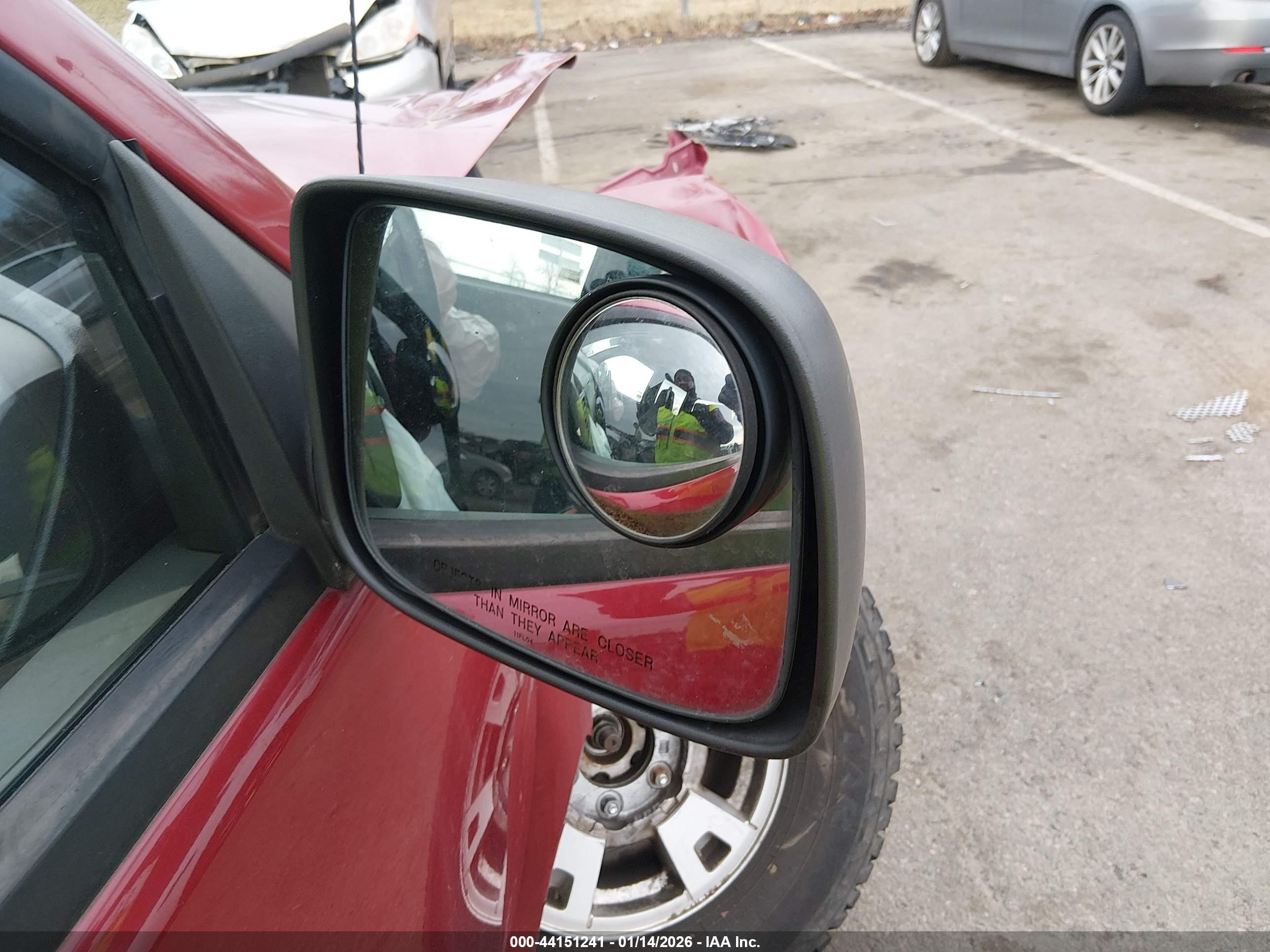 CHEVROLET COLORADO image 5