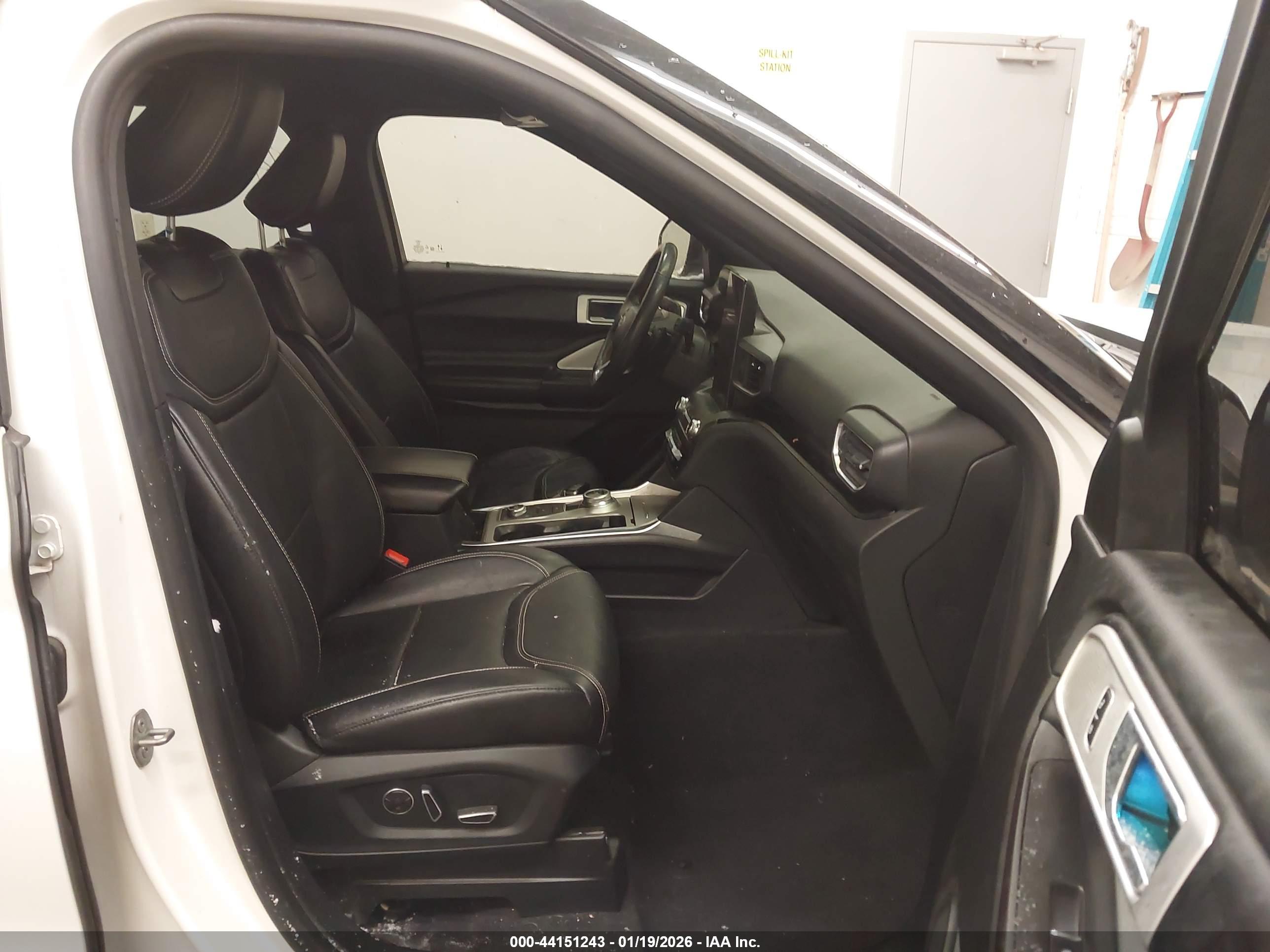 FORD EXPLORER image 5