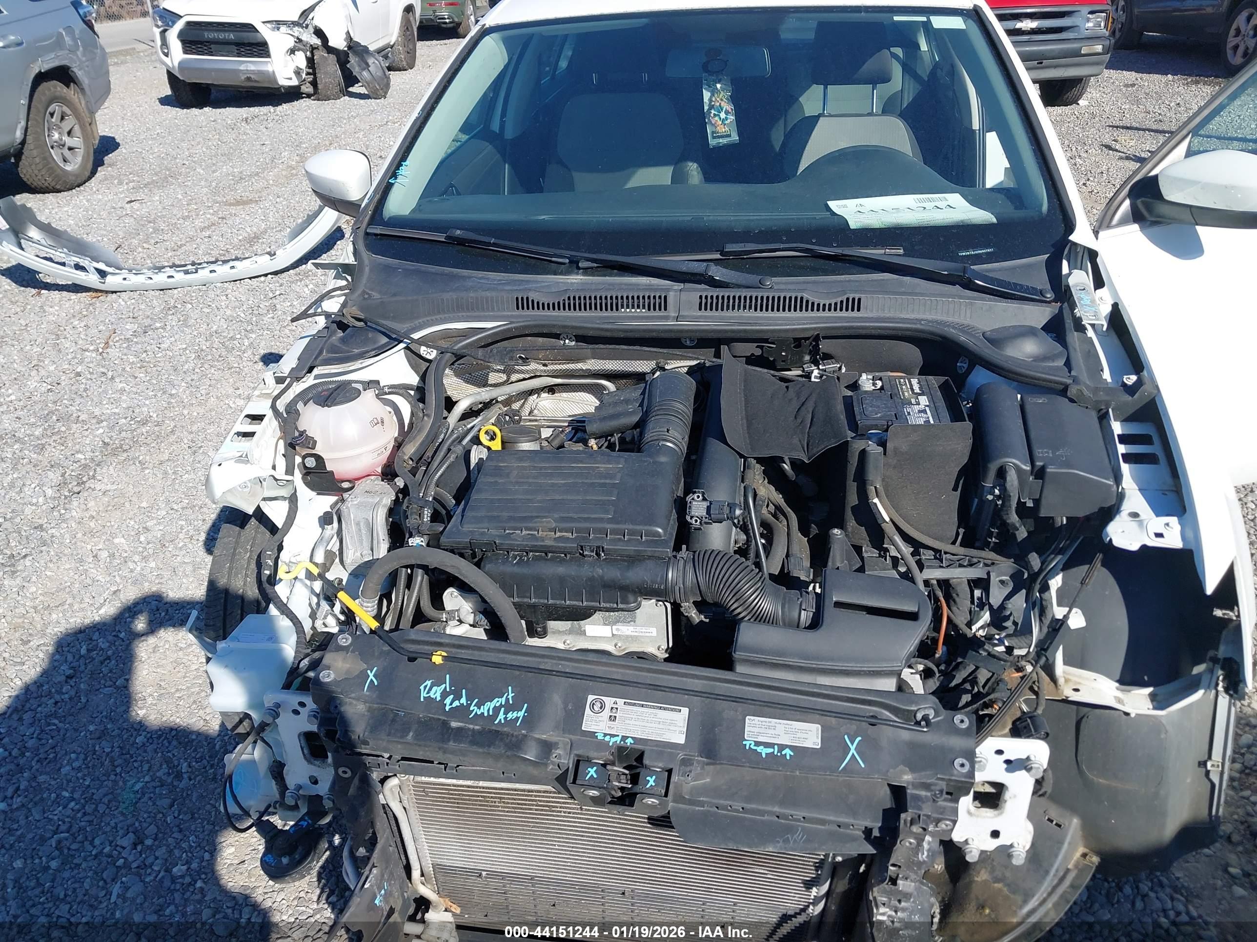 VOLKSWAGEN JETTA image 10