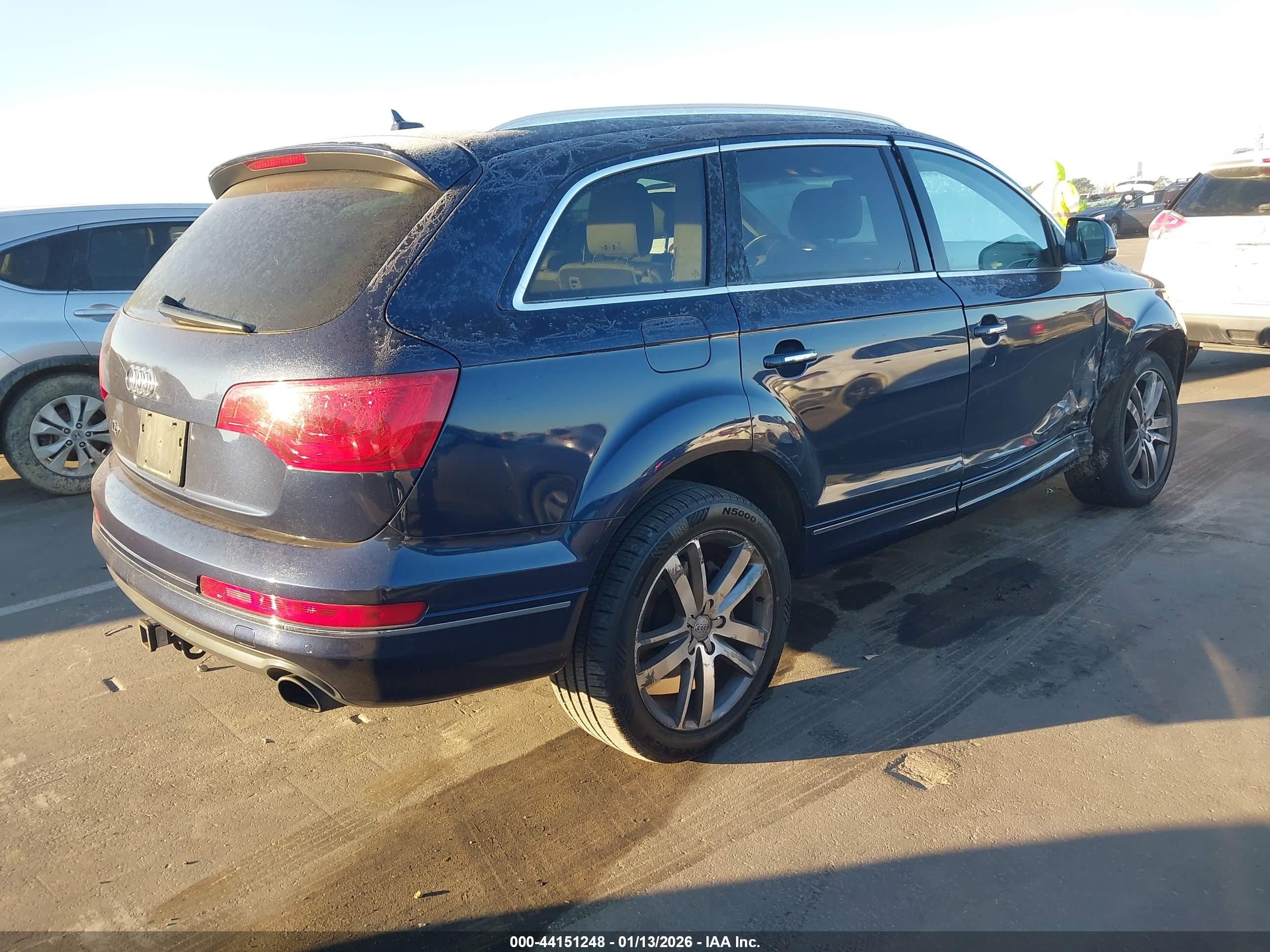 AUDI Q7 image 4