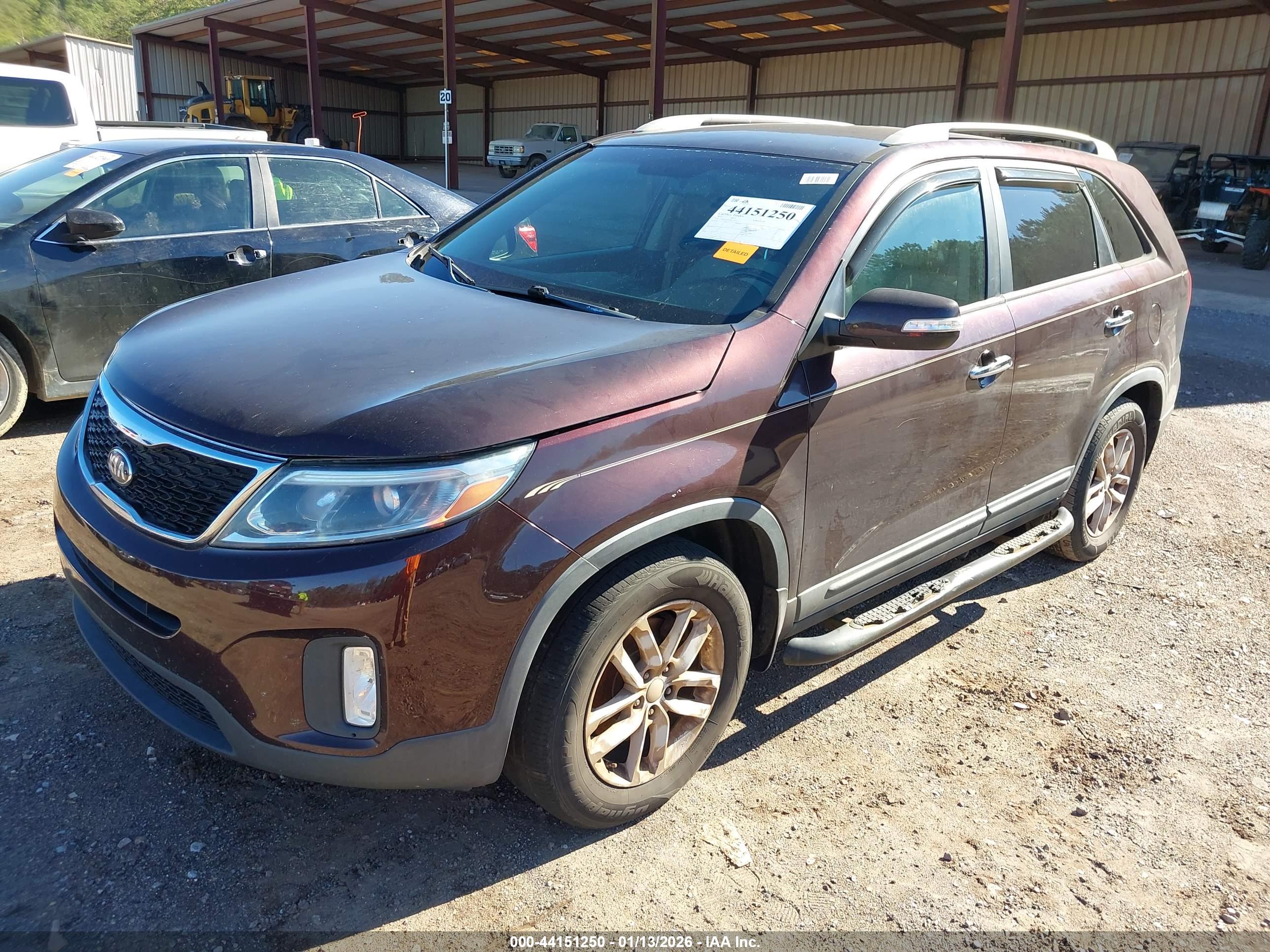 KIA SORENTO image 2