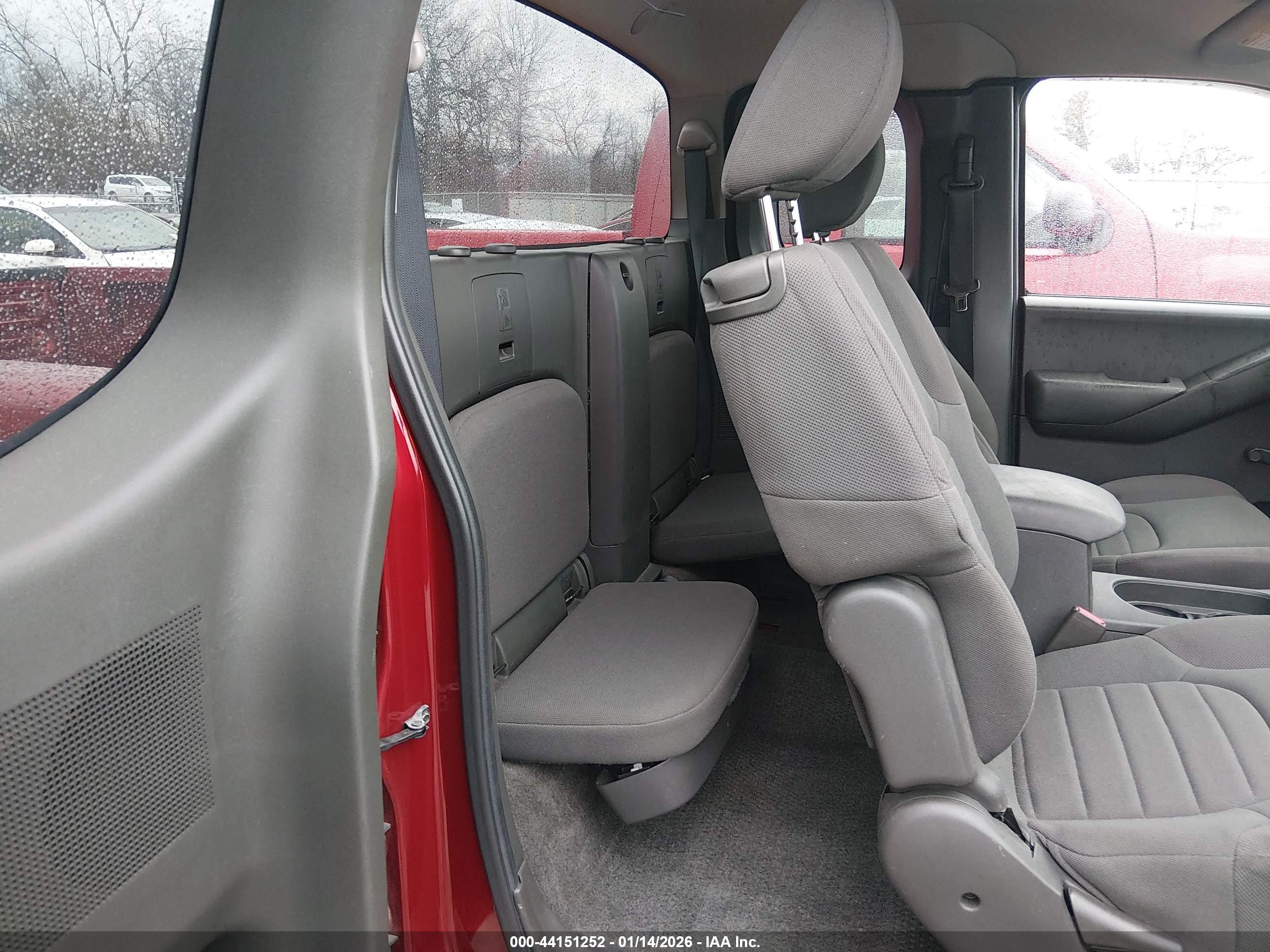 NISSAN FRONTIER image 8