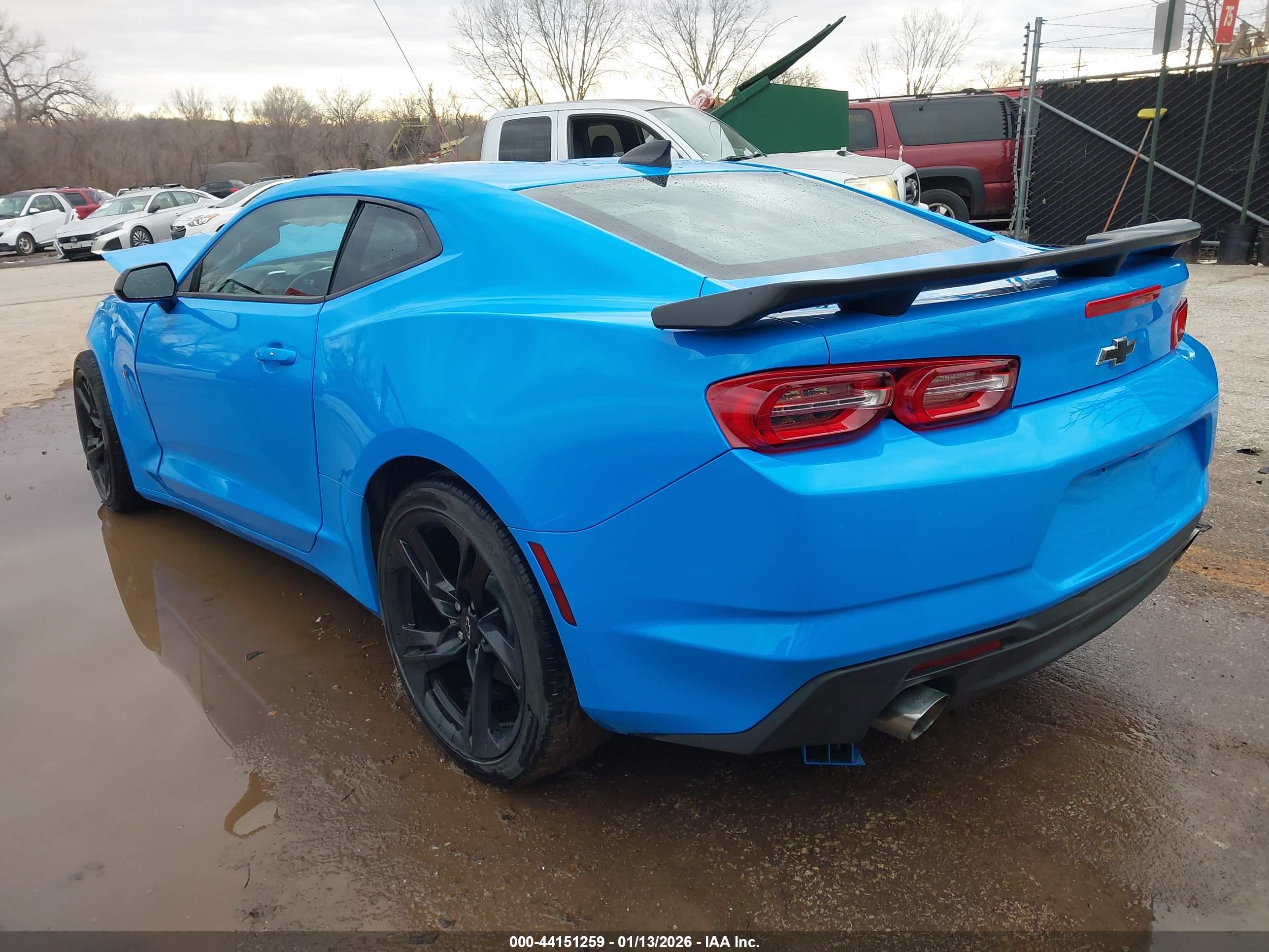 CHEVROLET CAMARO image 3