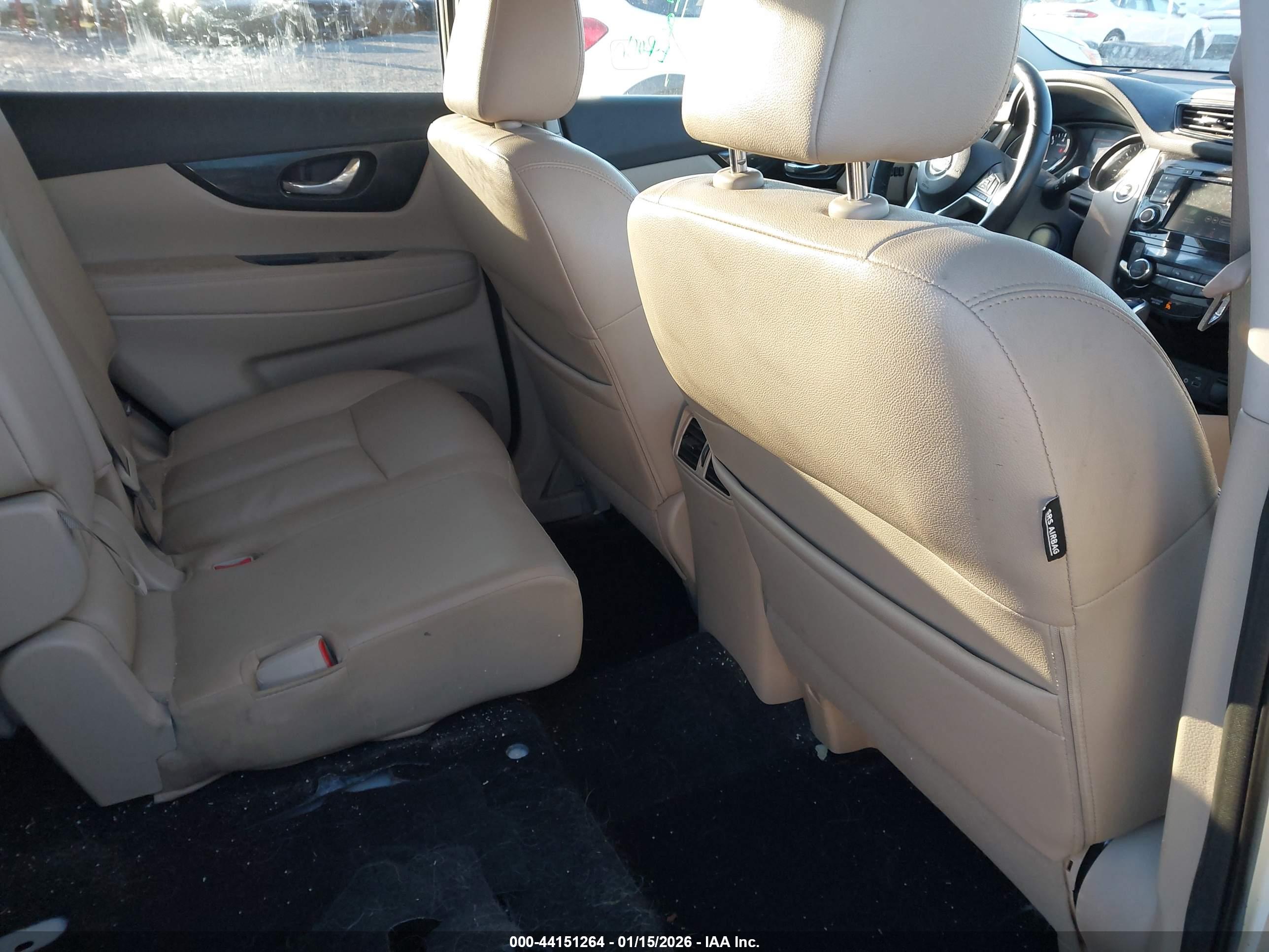NISSAN ROGUE image 8