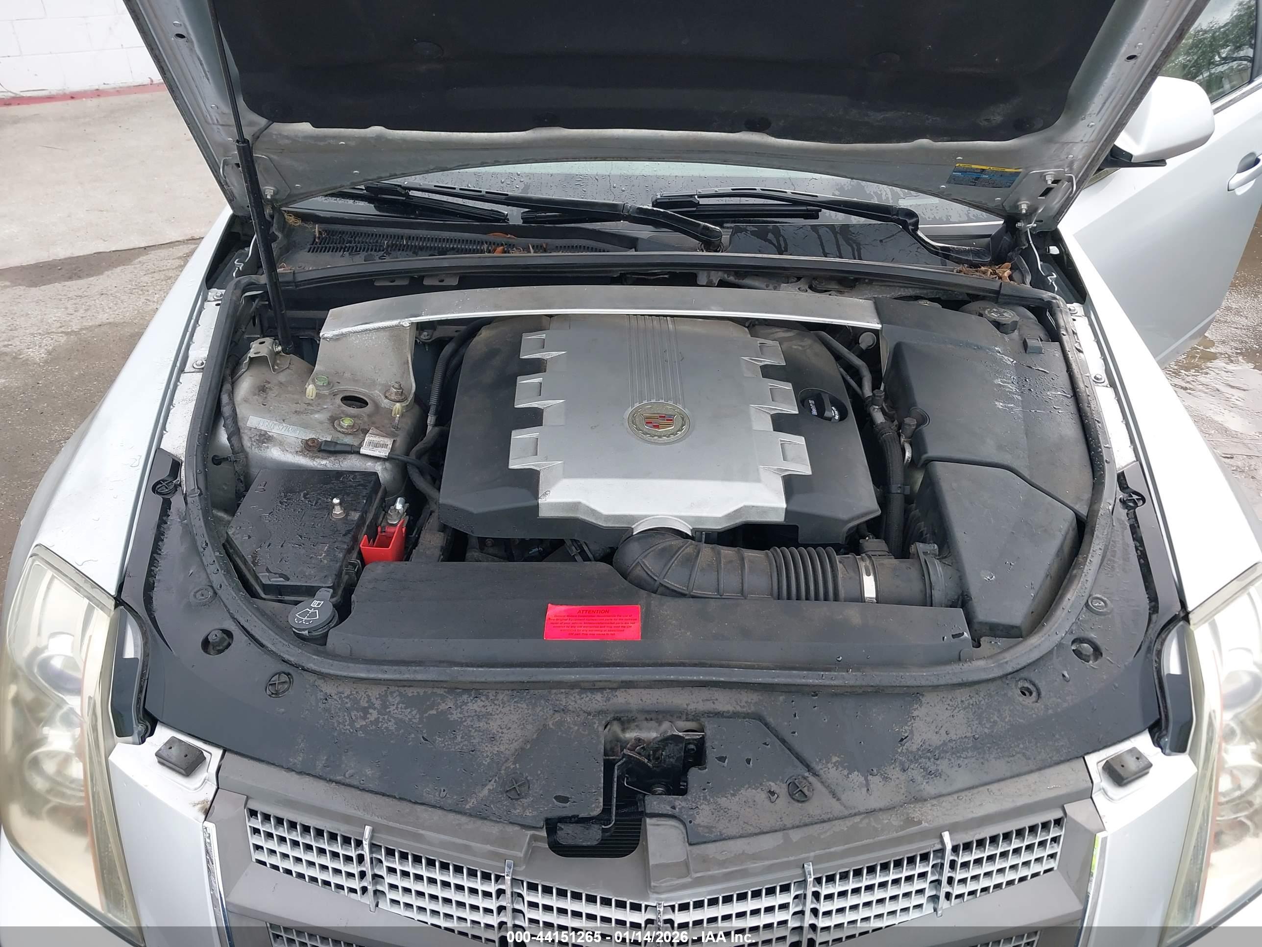 CADILLAC CTS image 10