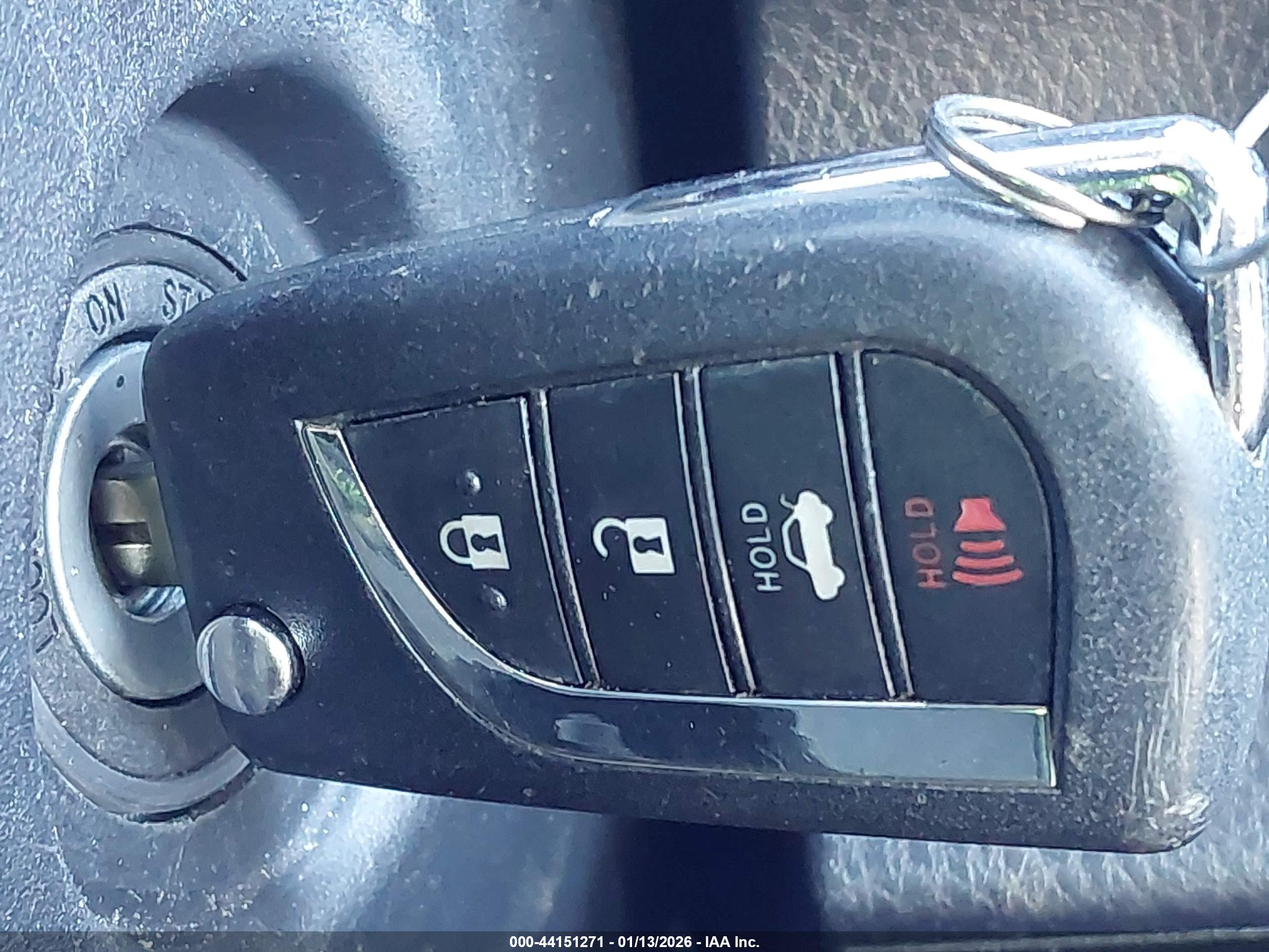 TOYOTA CAMRY image 11