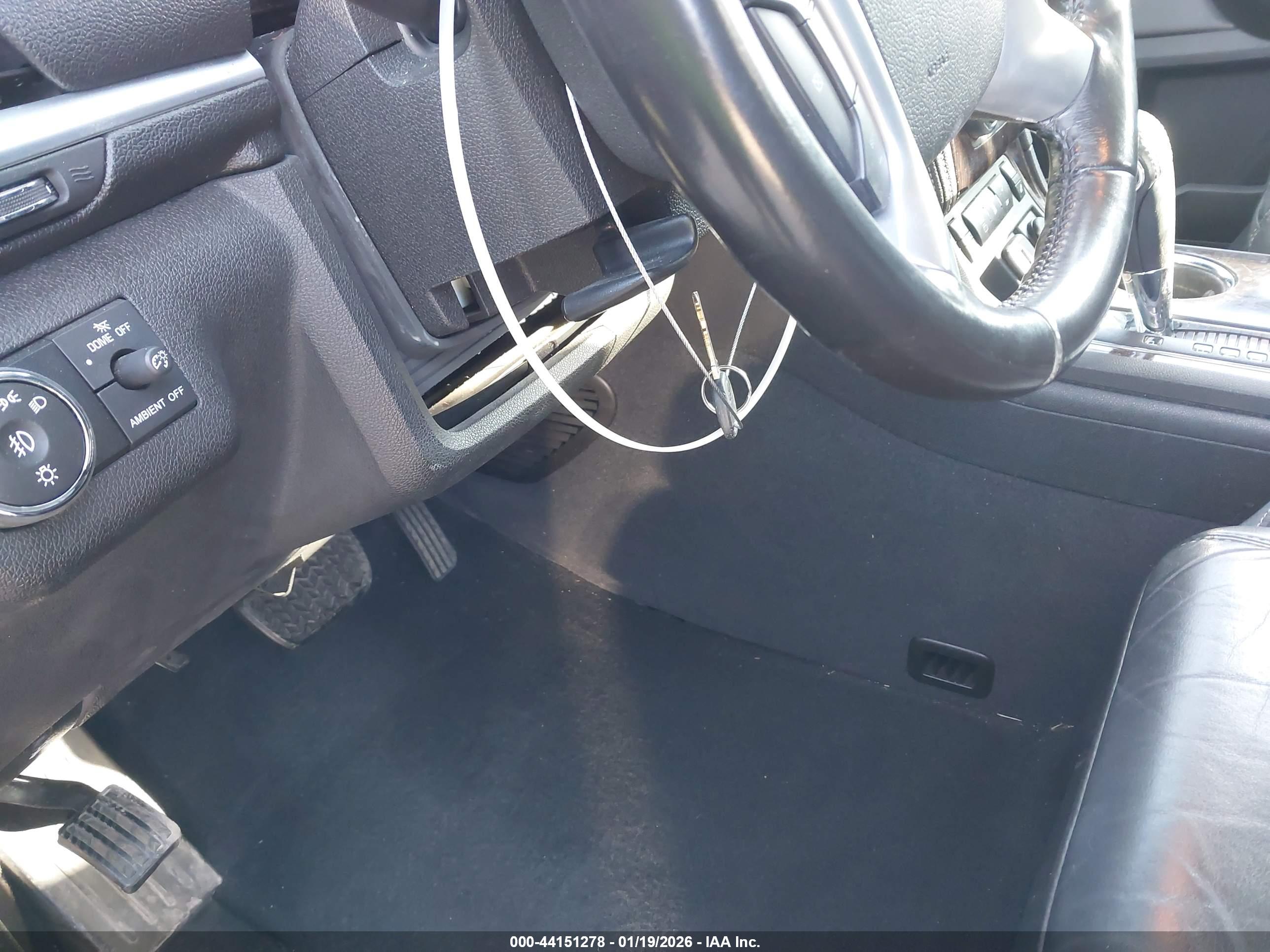 CHEVROLET TRAVERSE image 11