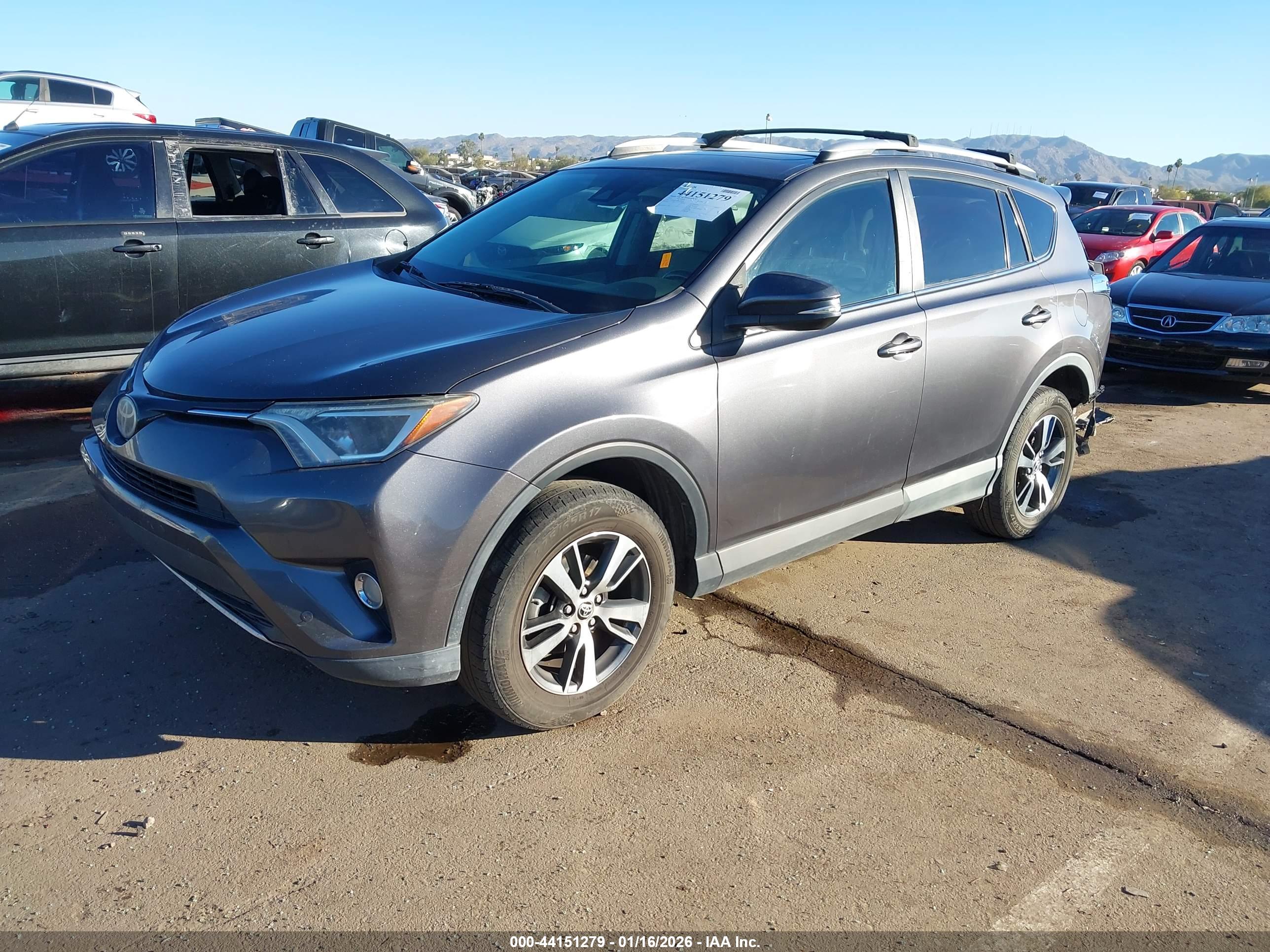 TOYOTA RAV4 image 2