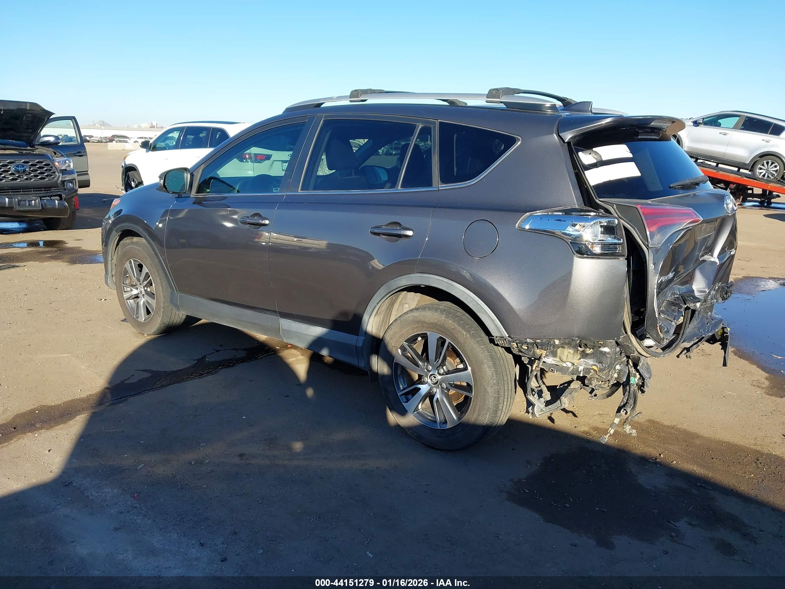 TOYOTA RAV4 image 3
