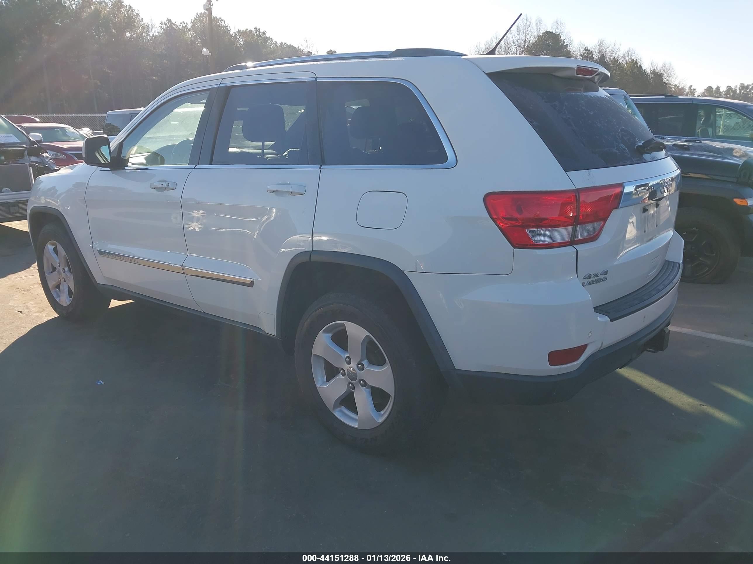 JEEP GRAND image 3
