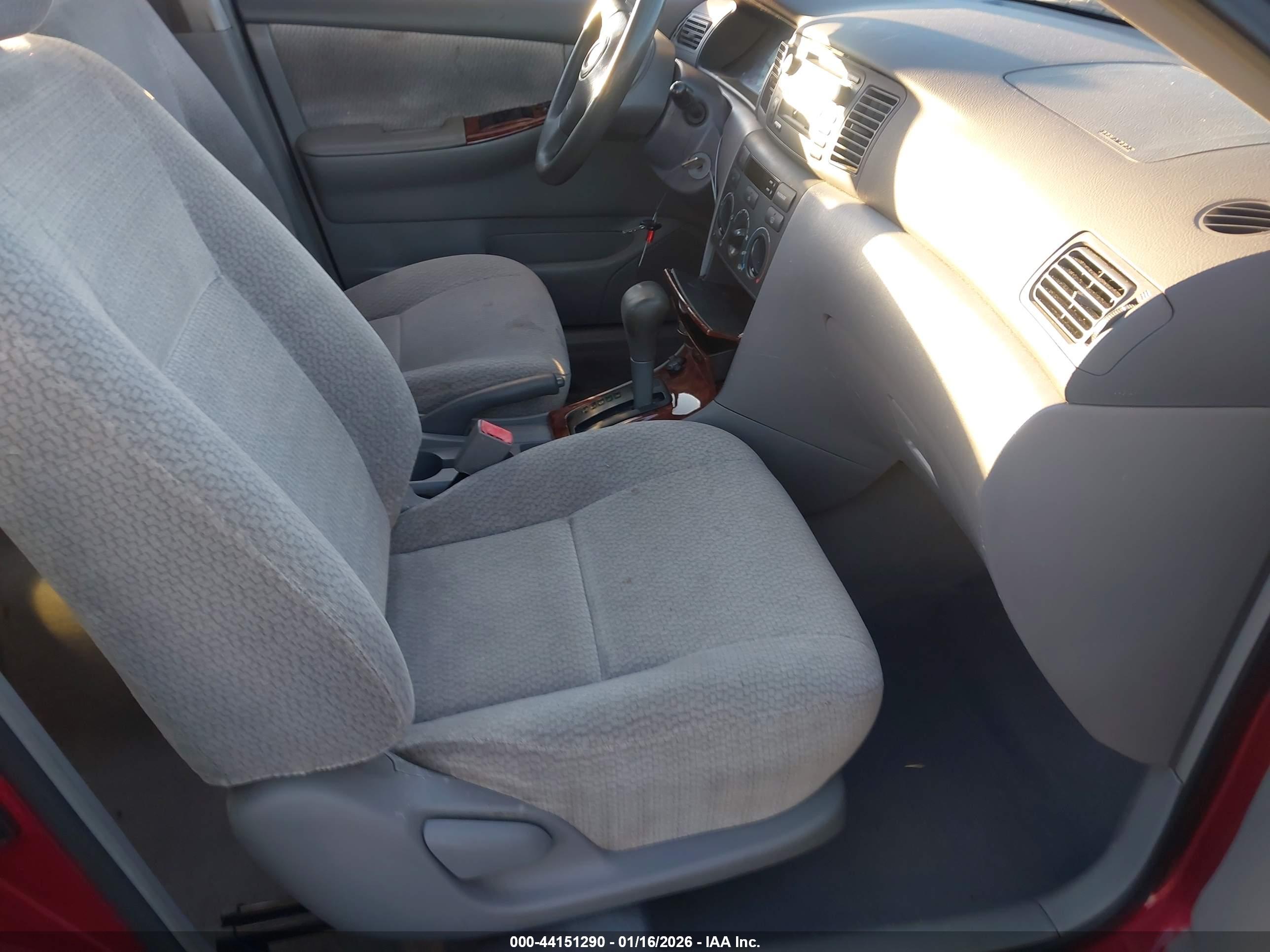 TOYOTA COROLLA image 5
