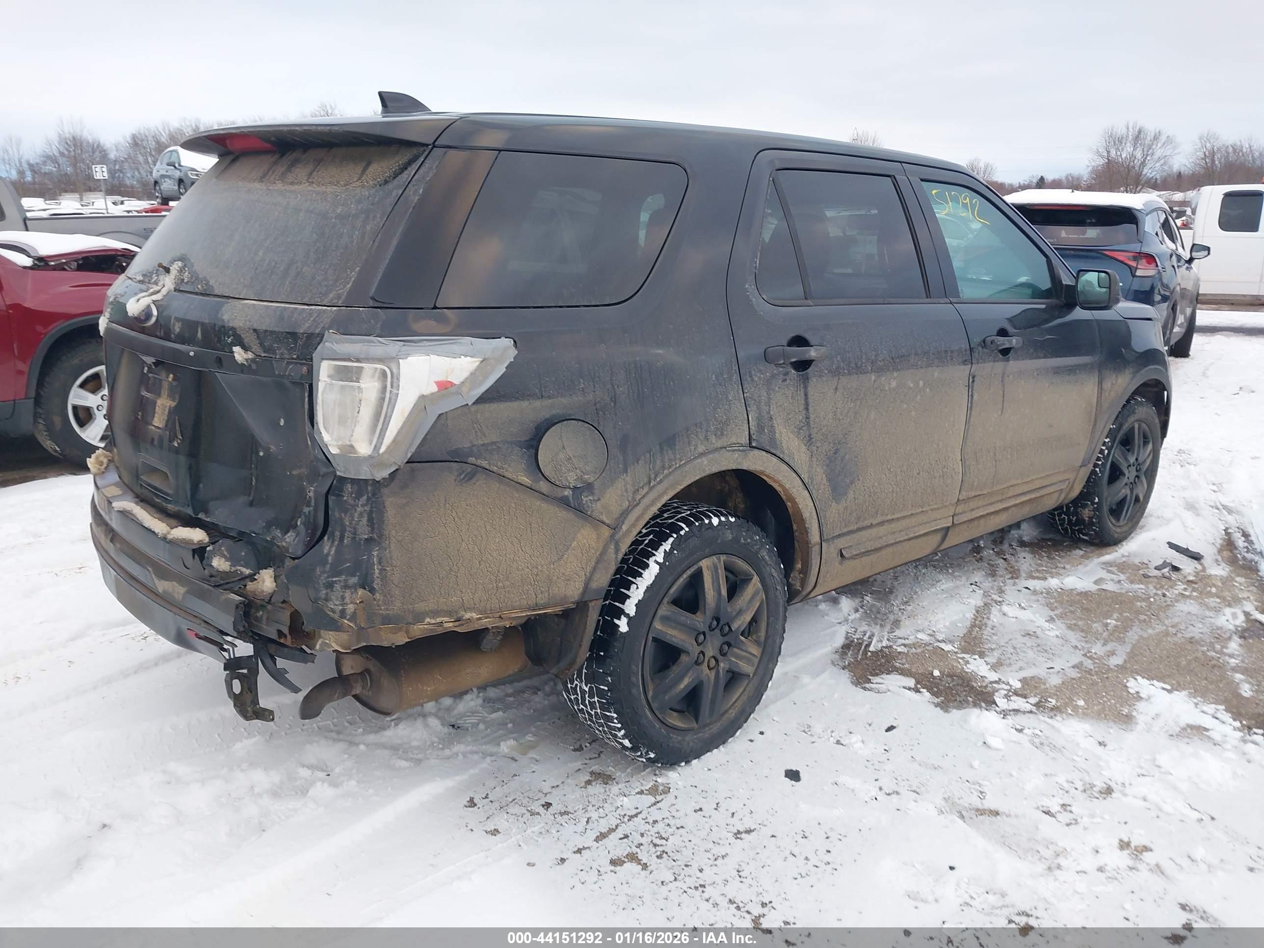FORD UTILITY image 4