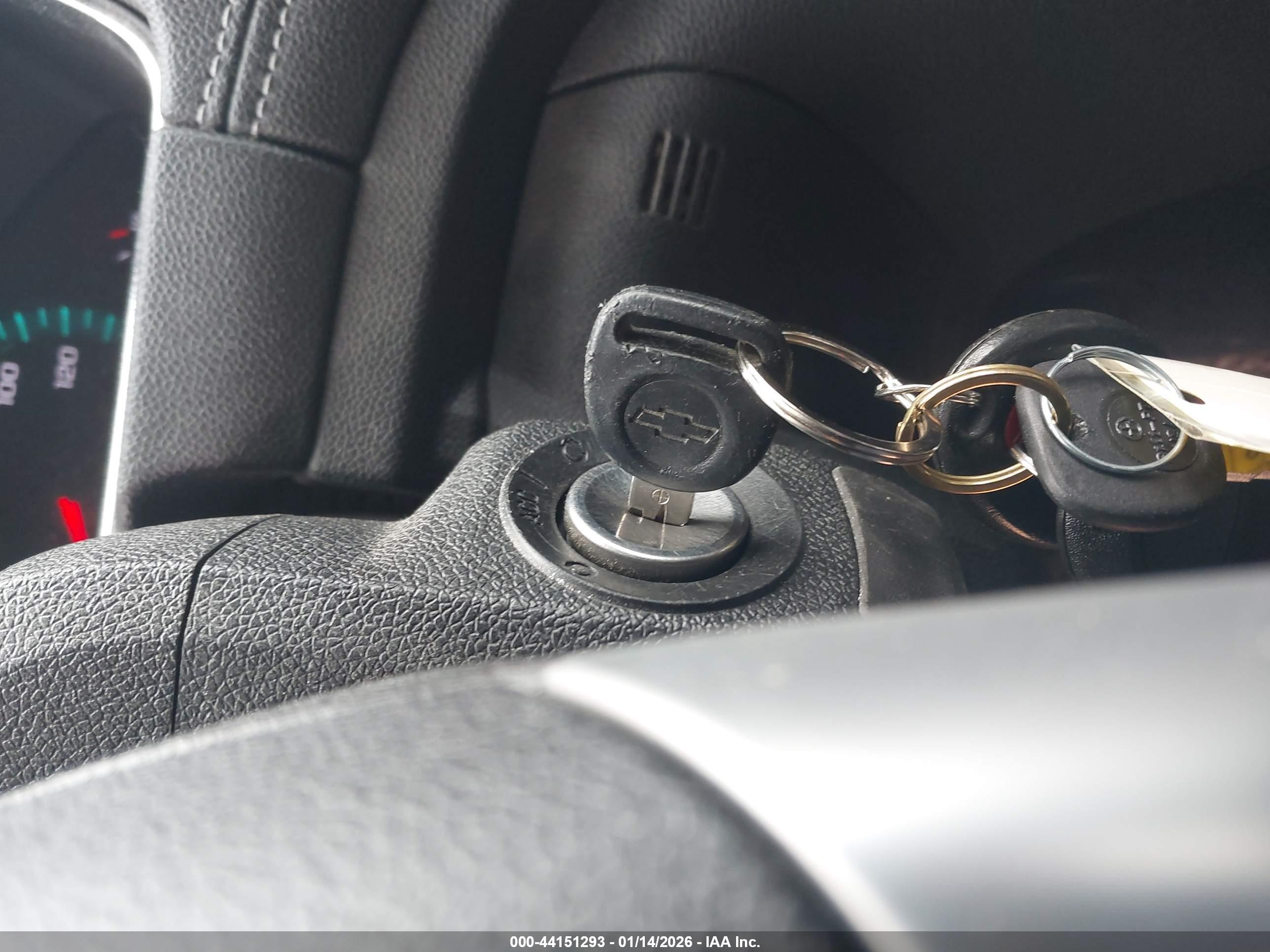 CHEVROLET TRAVERSE image 11