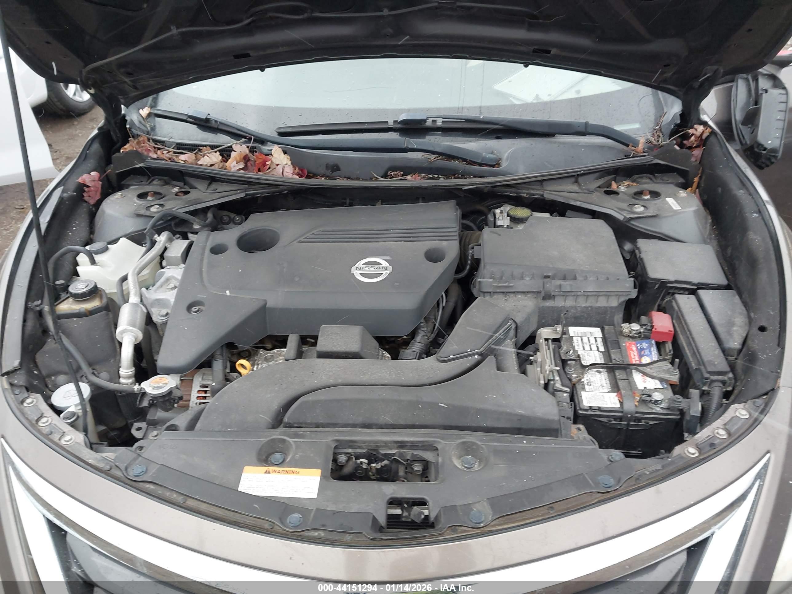 NISSAN ALTIMA image 10