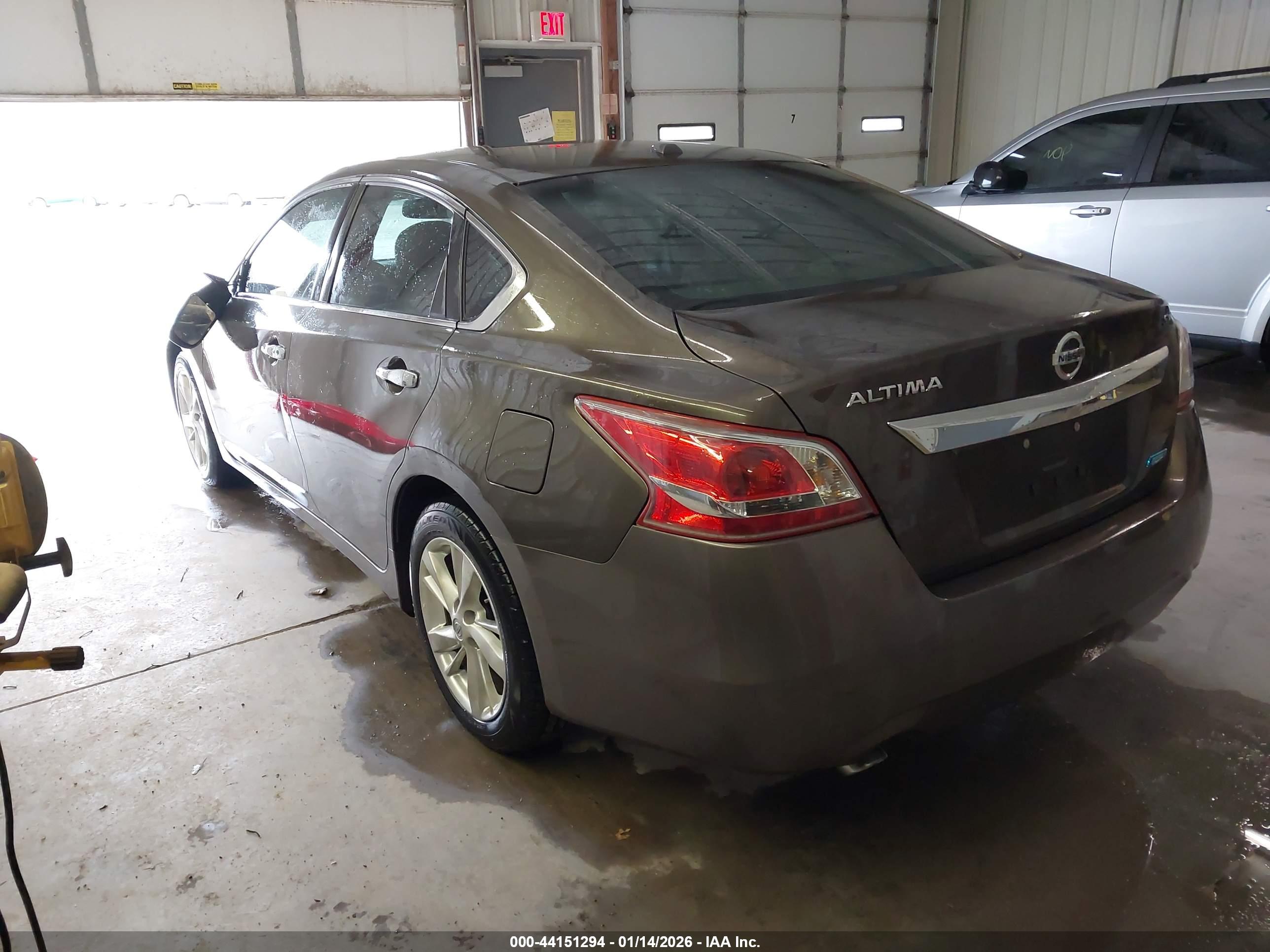 NISSAN ALTIMA image 3