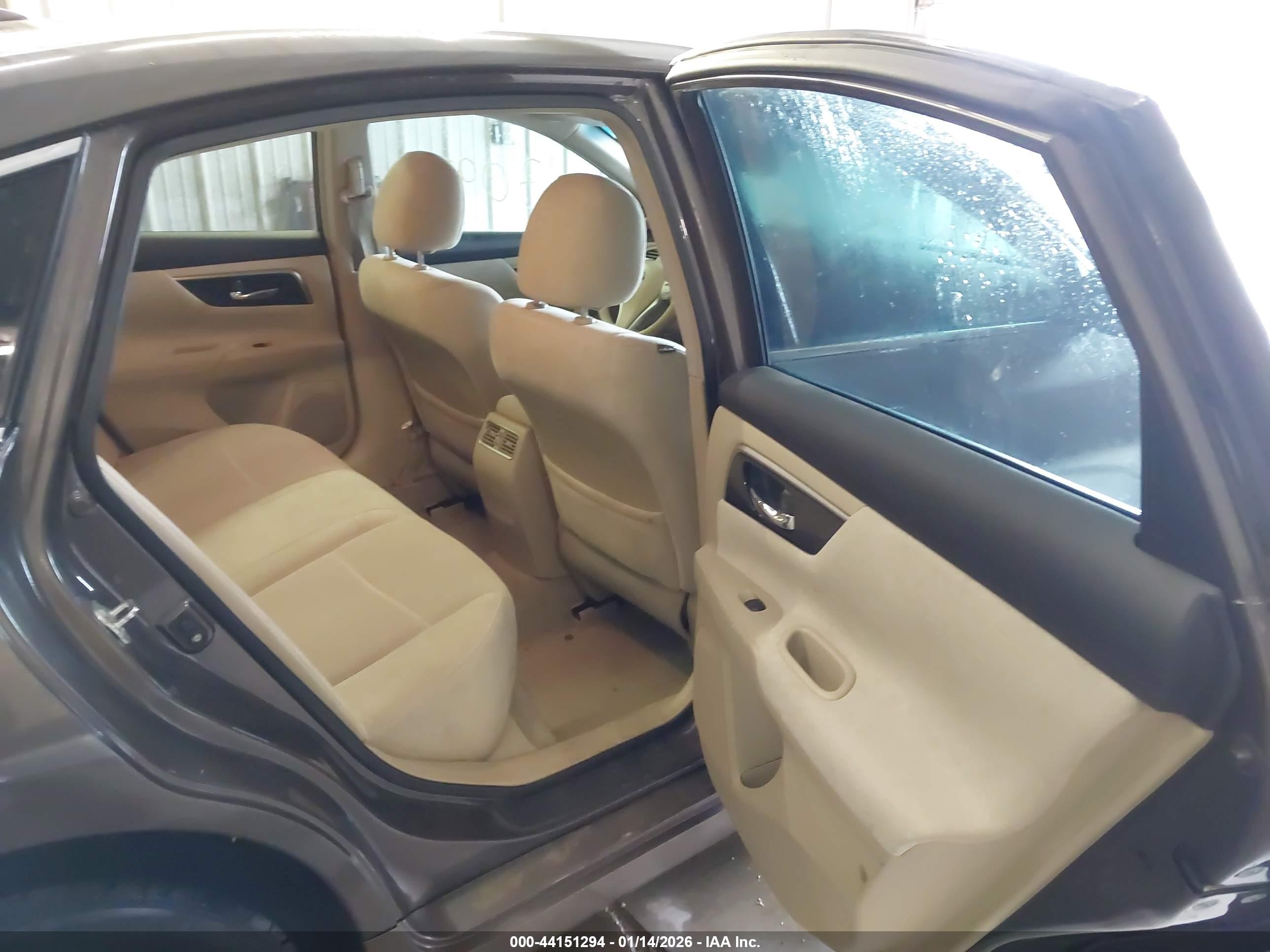 NISSAN ALTIMA image 8