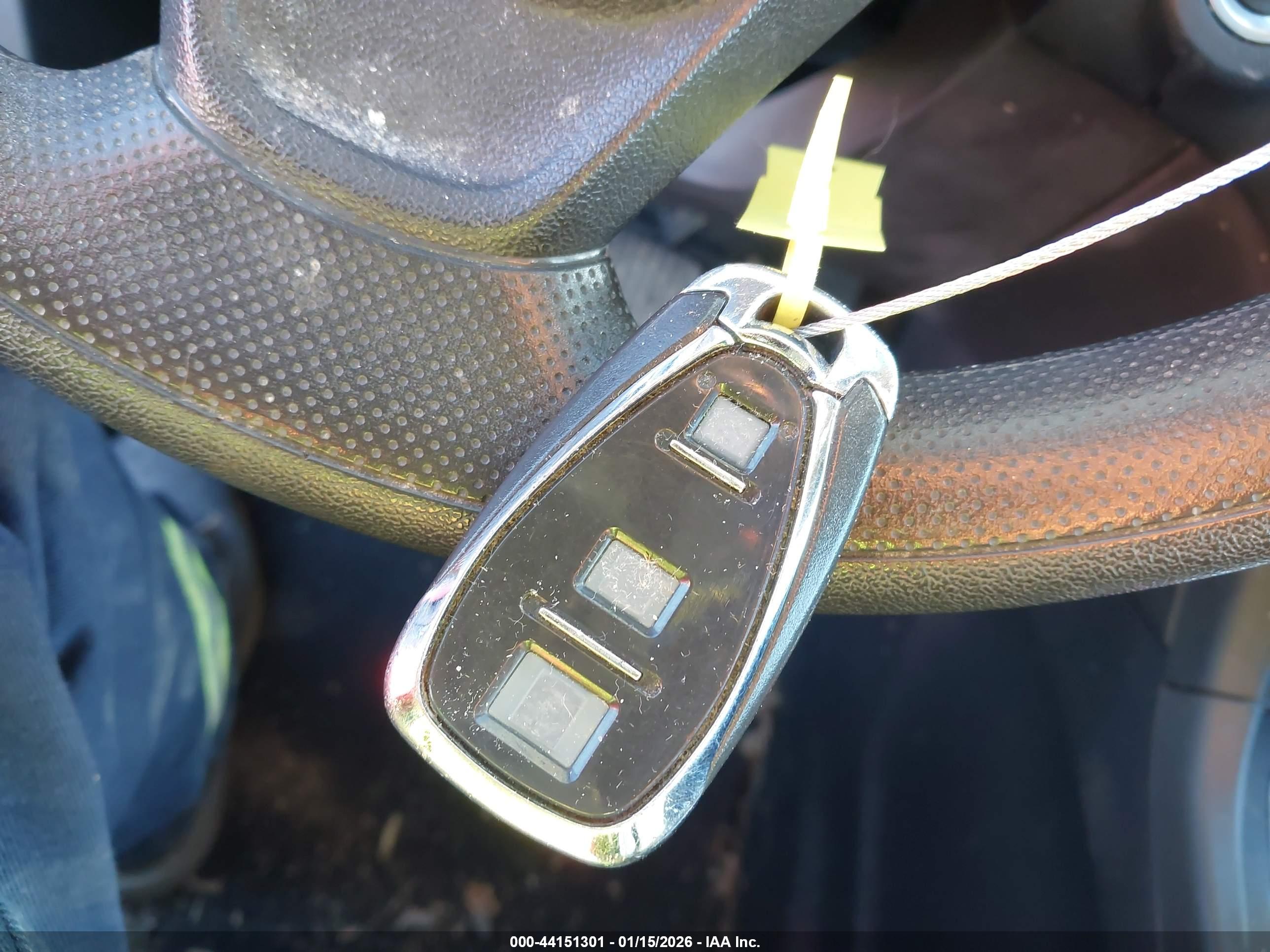 CHEVROLET EQUINOX image 11