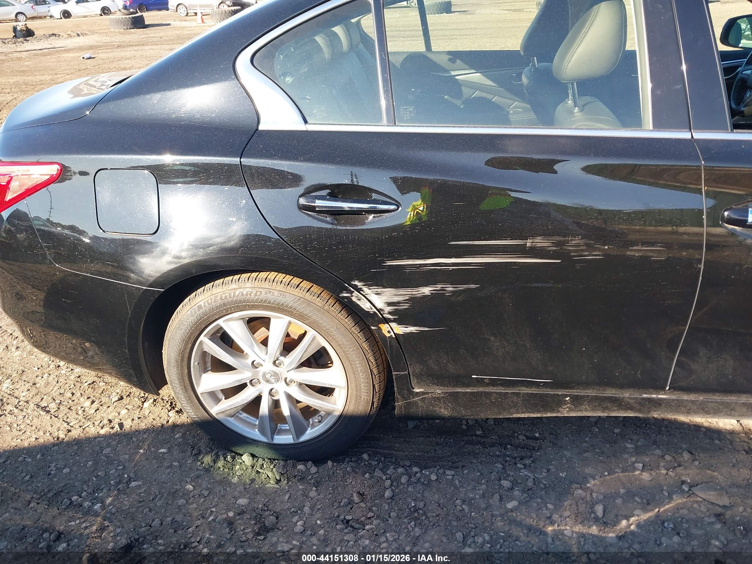 INFINITI Q50 image 6