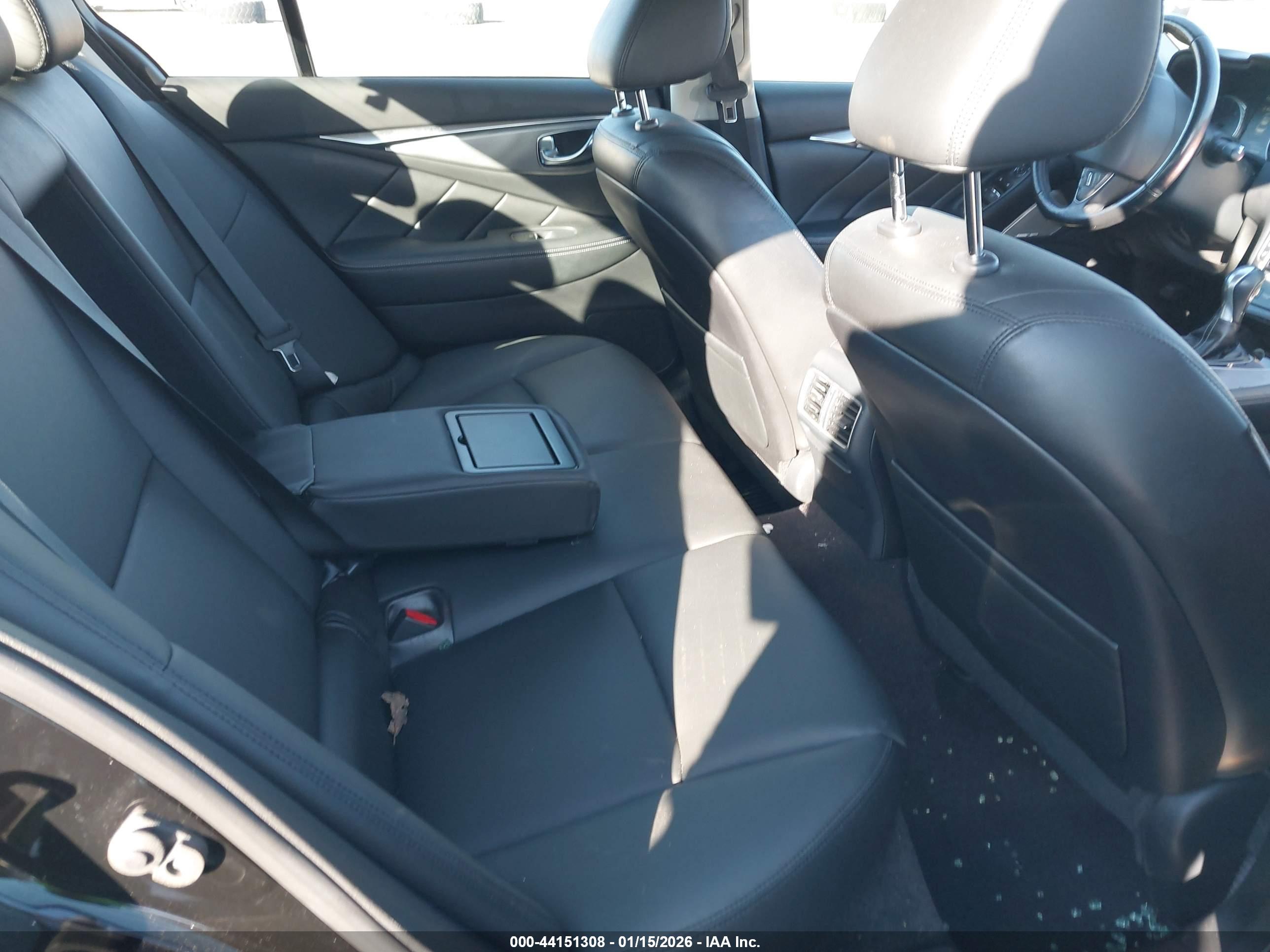 INFINITI Q50 image 8