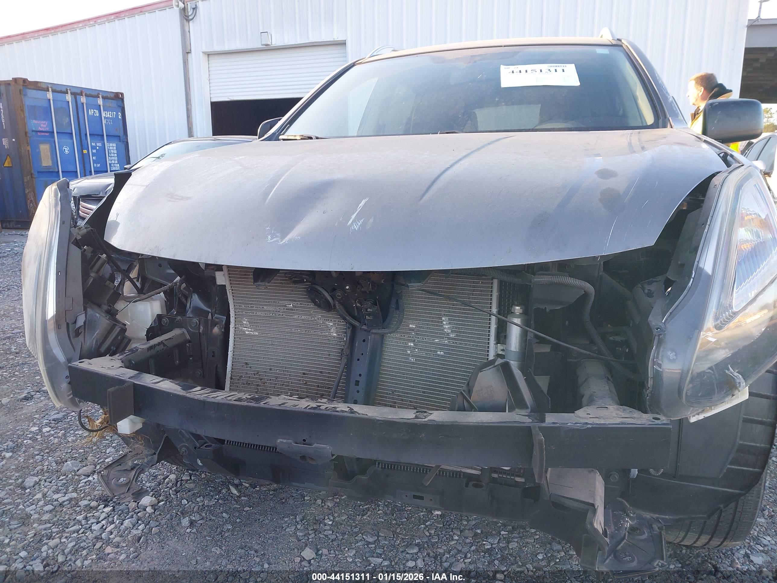 NISSAN ROGUE image 6