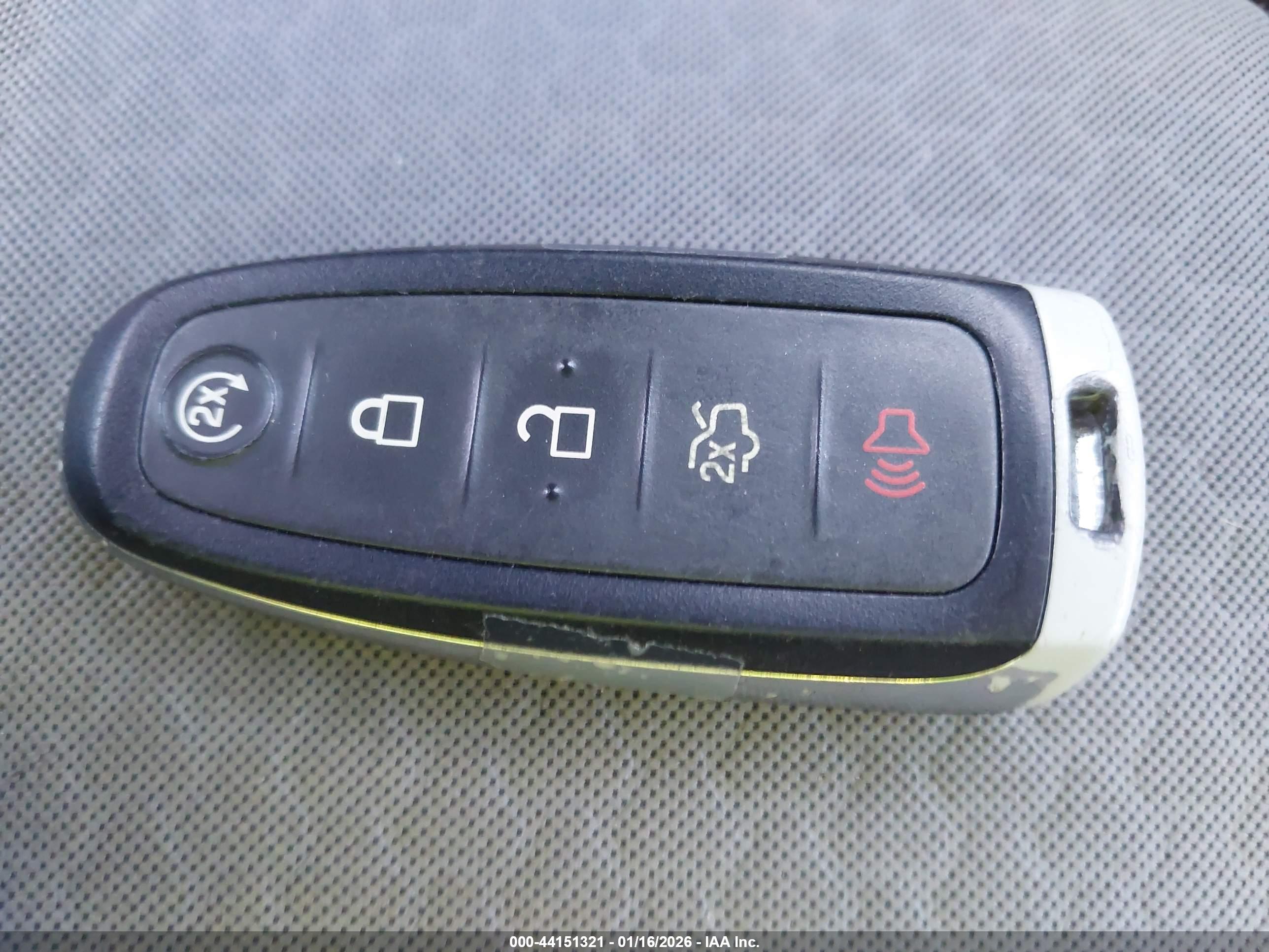 FORD ESCAPE image 11