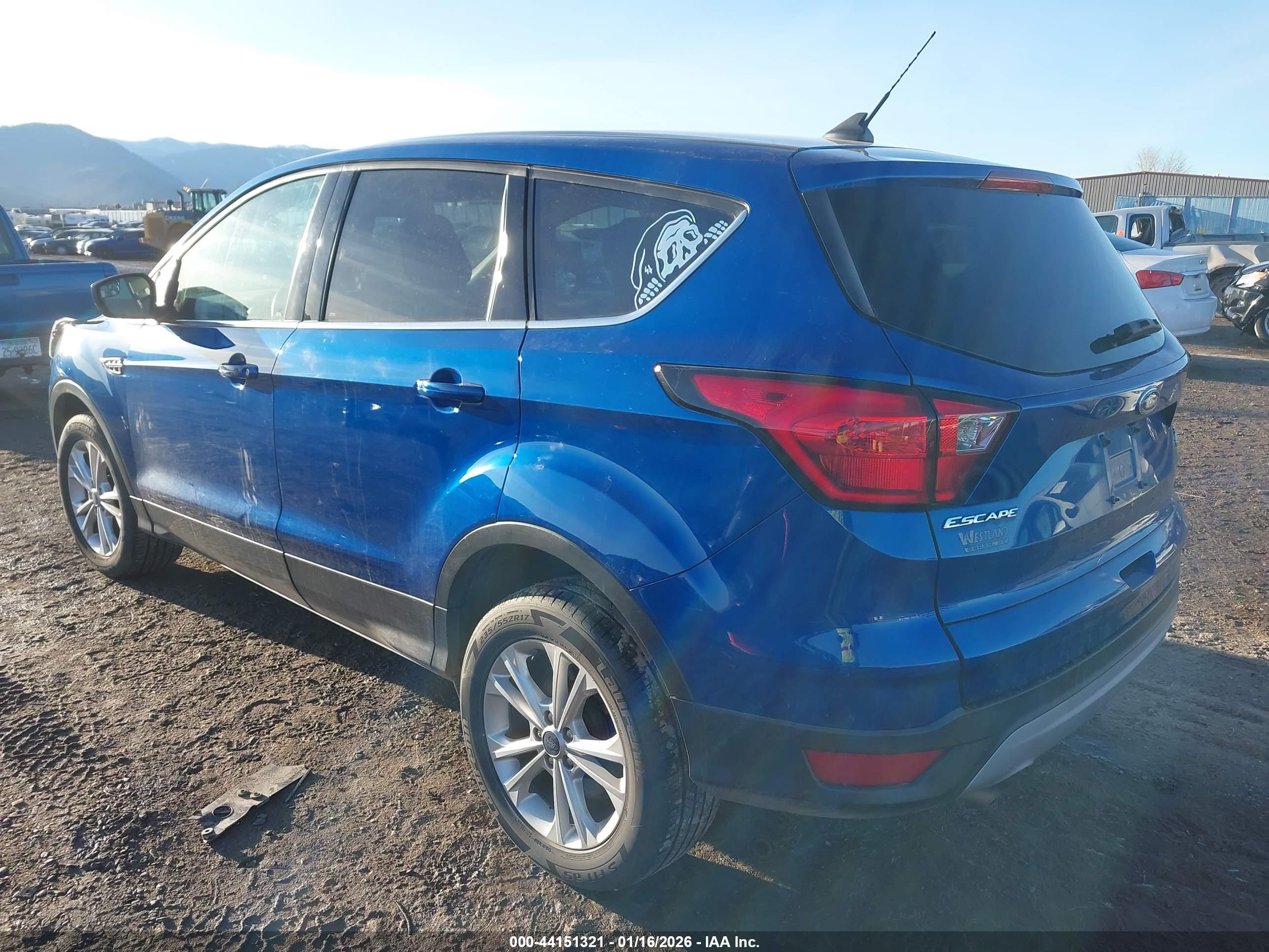 FORD ESCAPE image 3