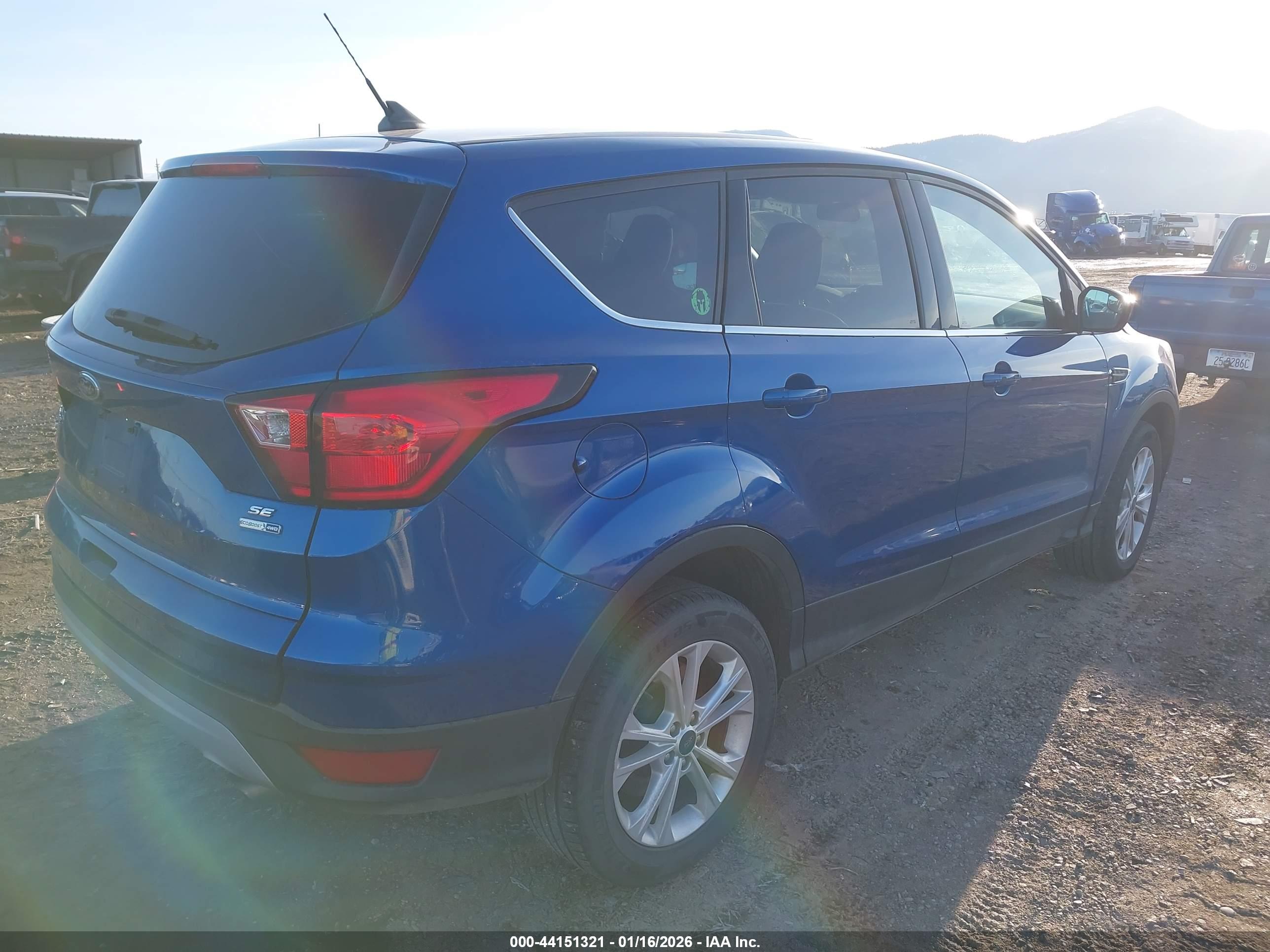 FORD ESCAPE image 4