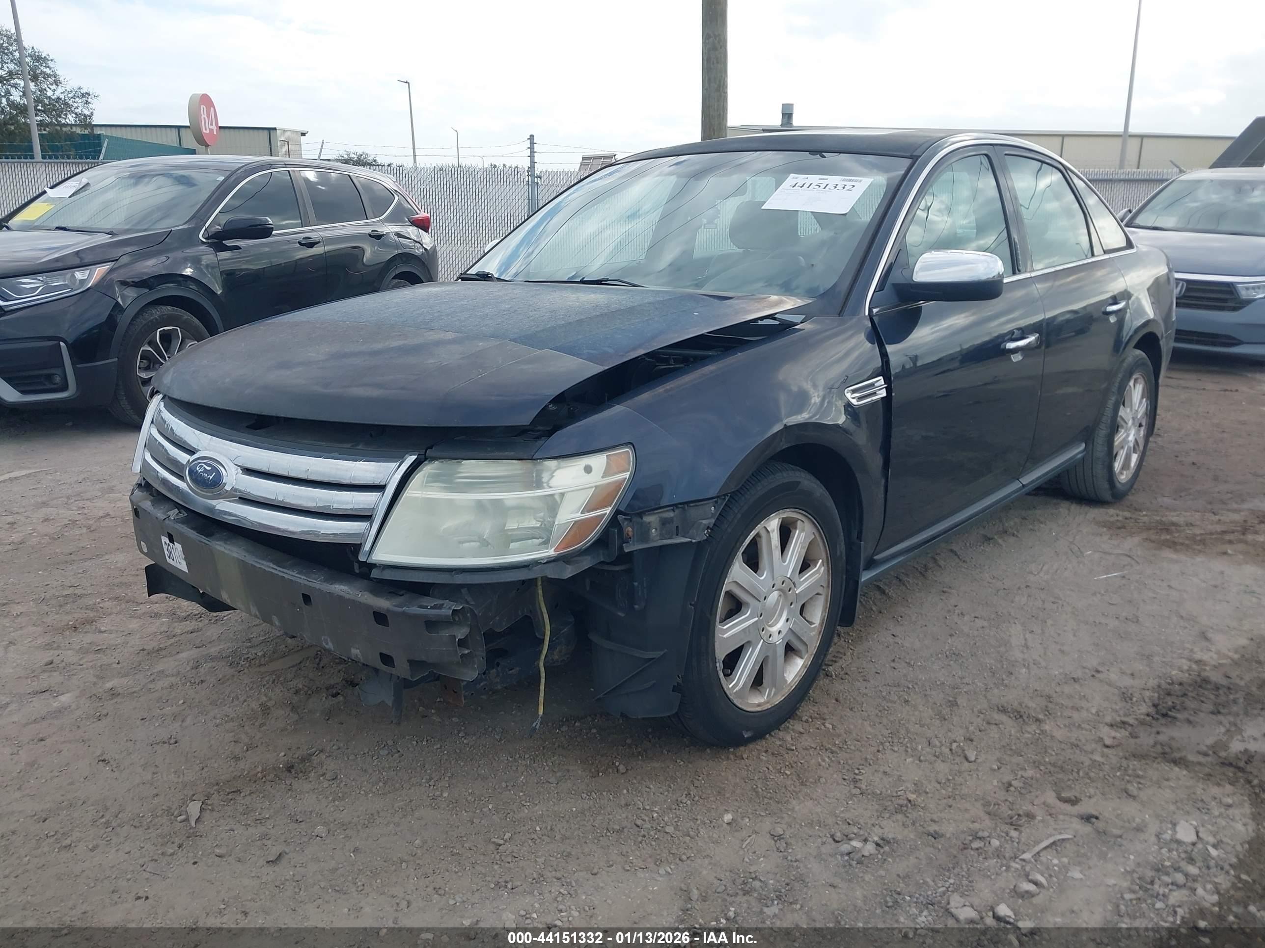 FORD TAURUS image 2