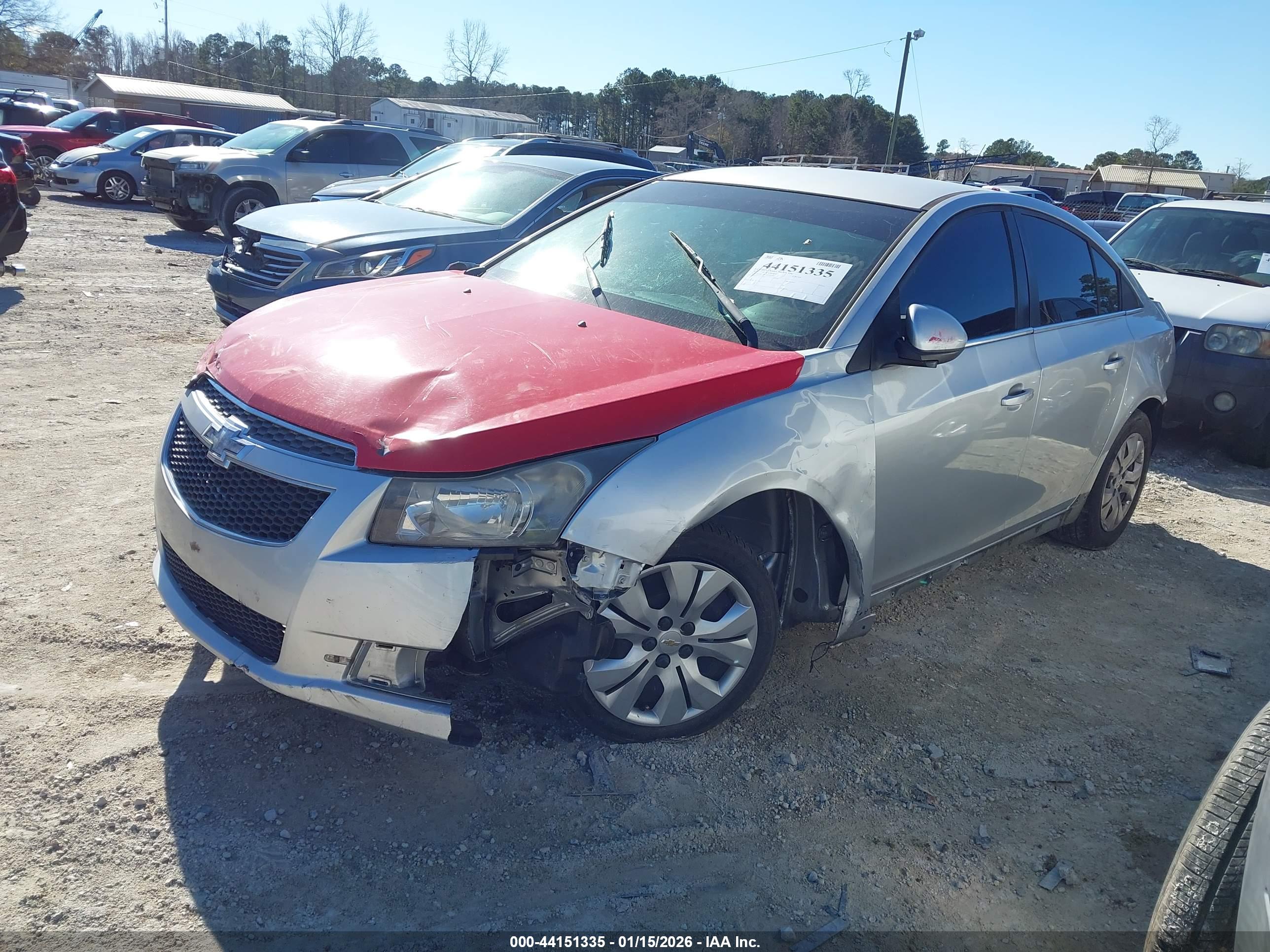 CHEVROLET CRUZE image 2