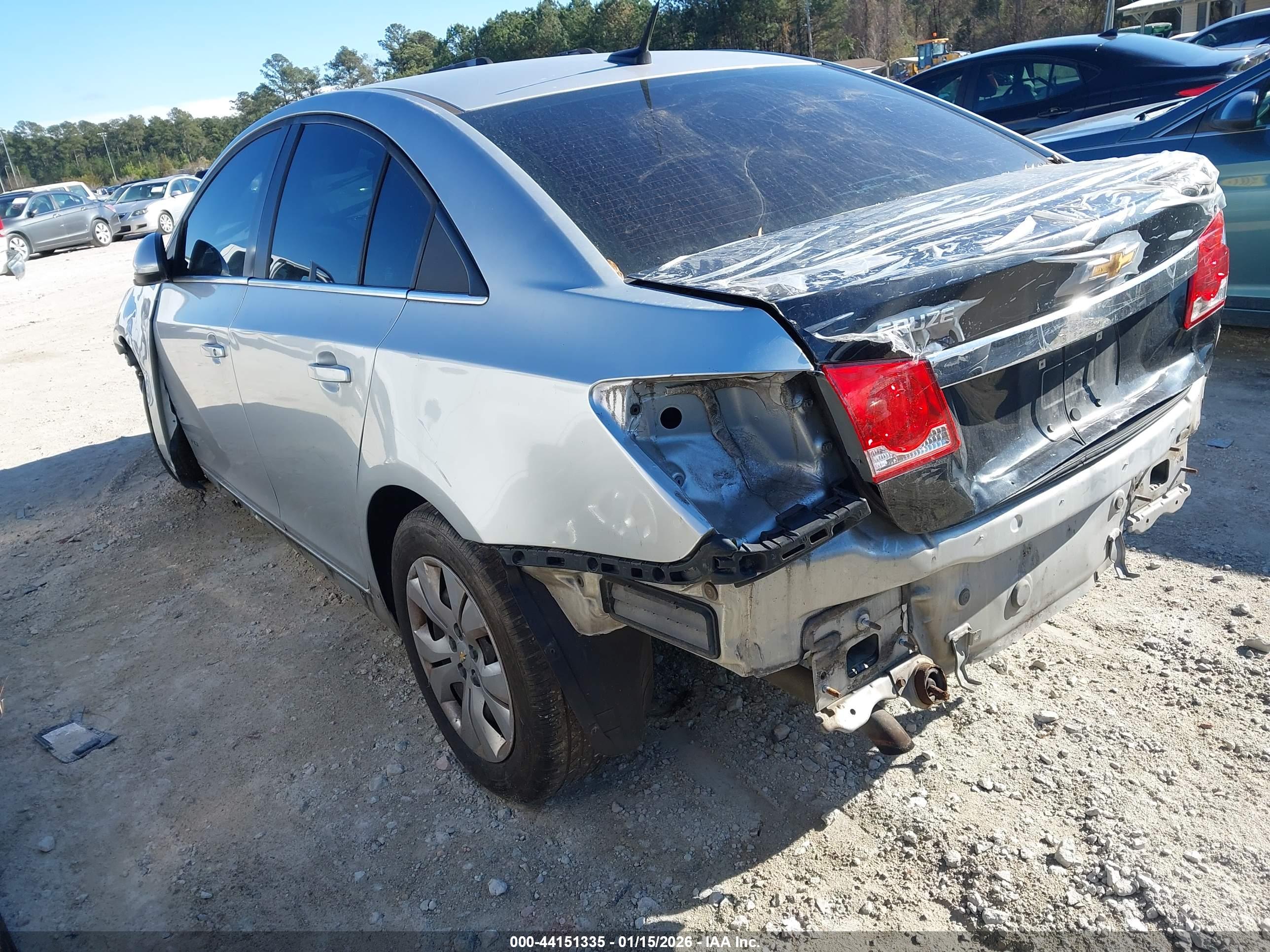 CHEVROLET CRUZE image 3