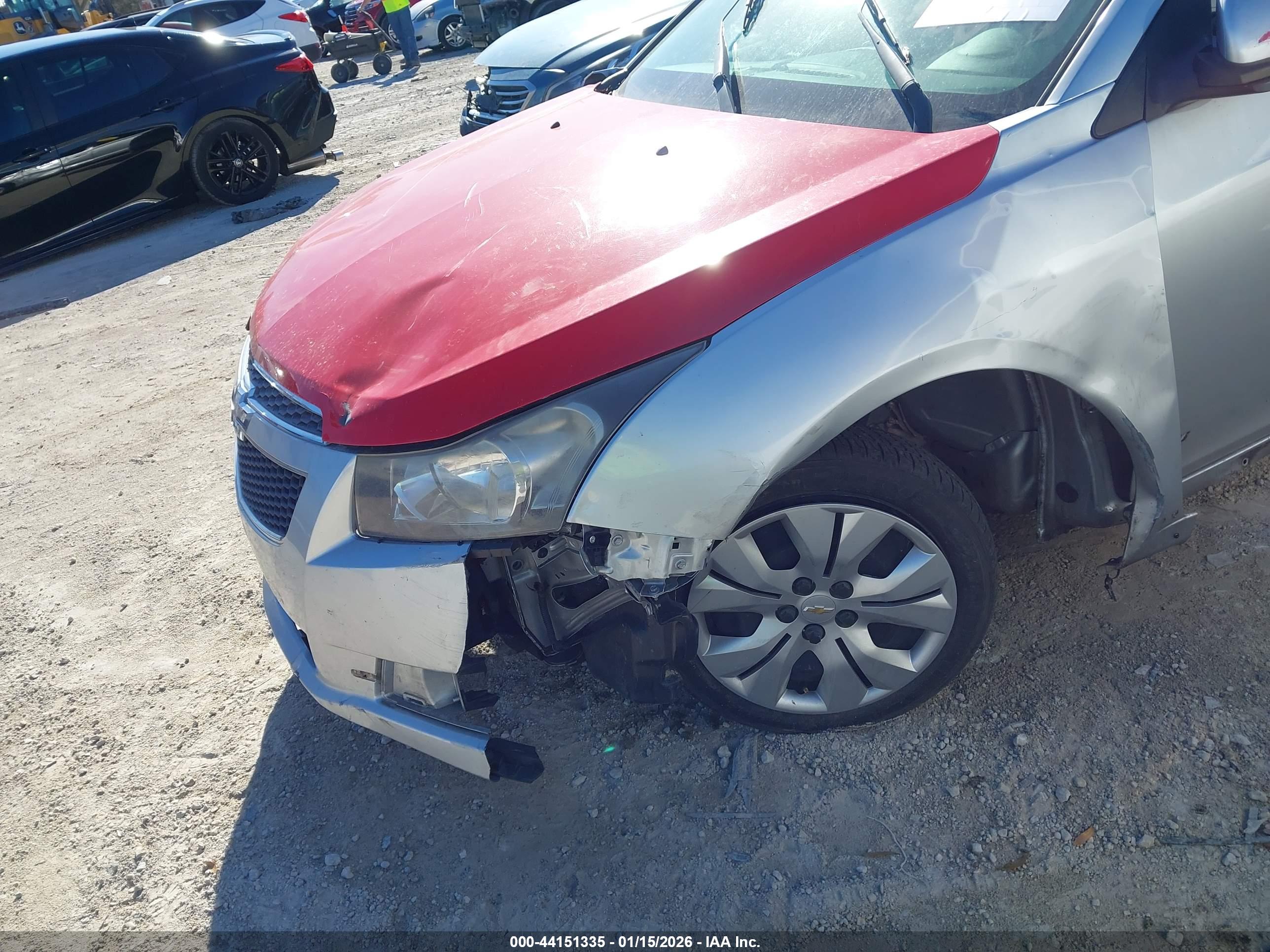 CHEVROLET CRUZE image 6