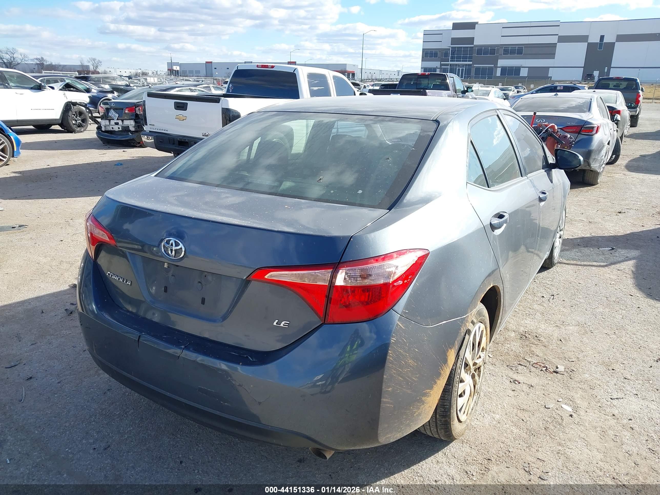 TOYOTA COROLLA image 4