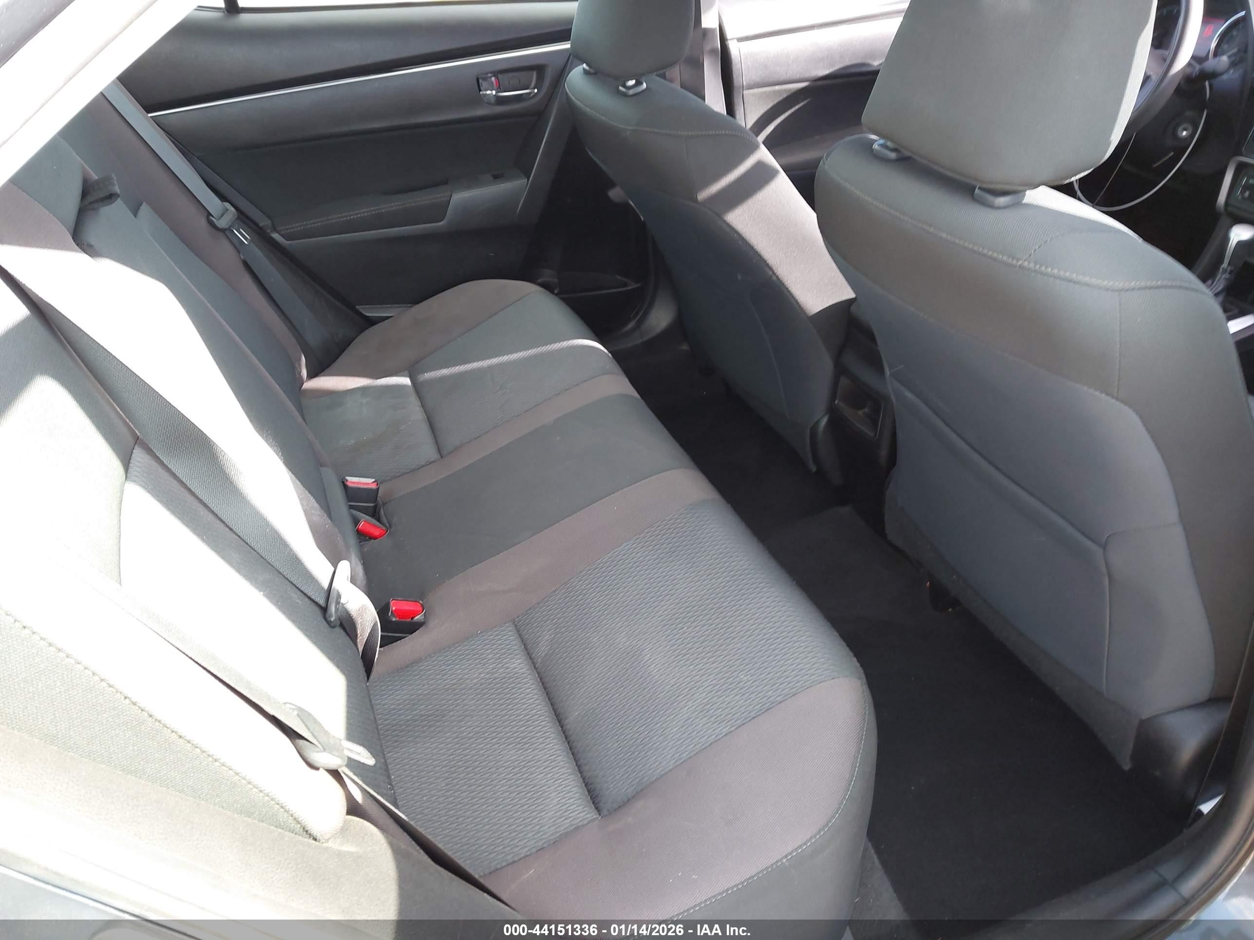 TOYOTA COROLLA image 8