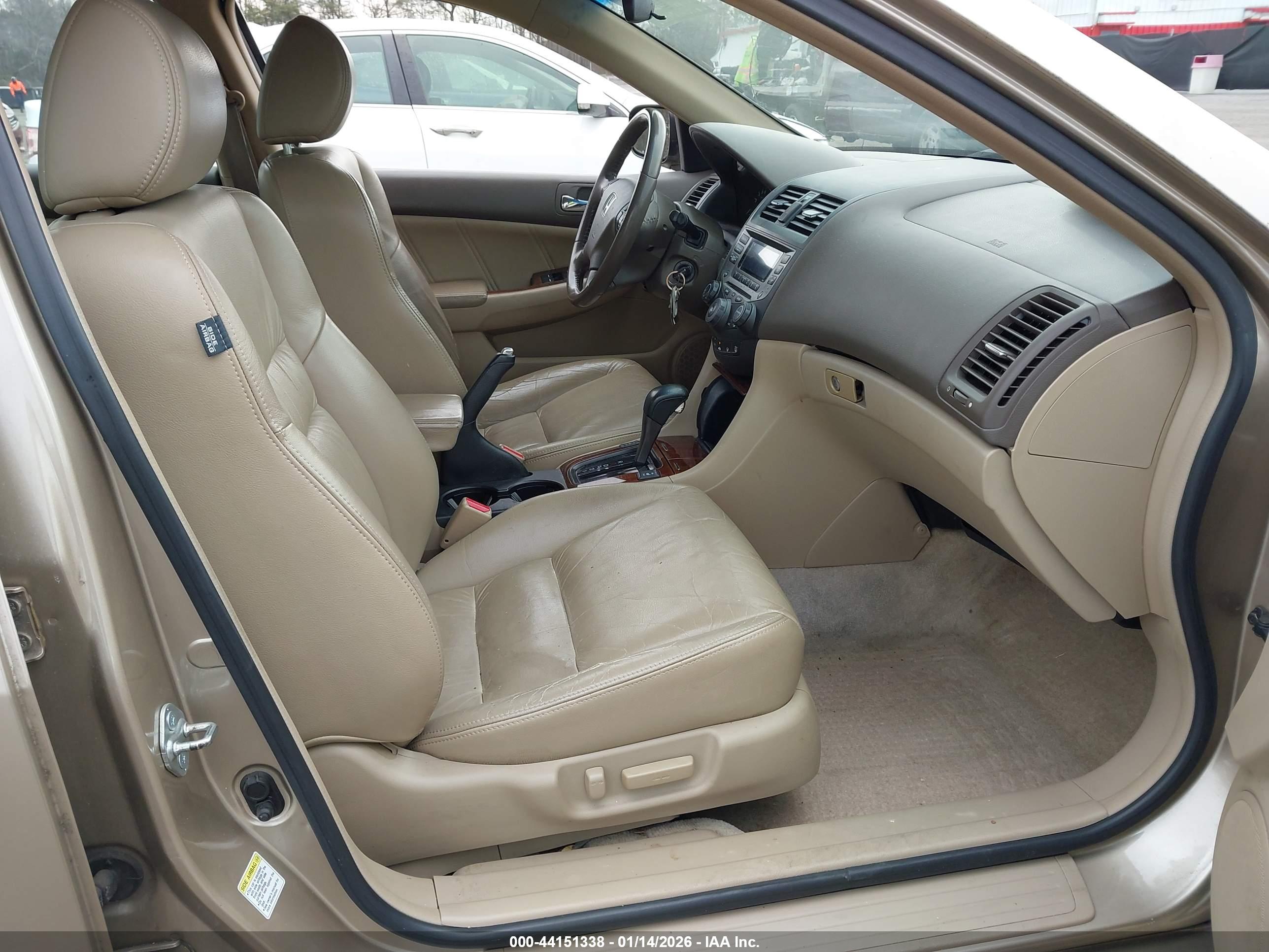 HONDA ACCORD image 5