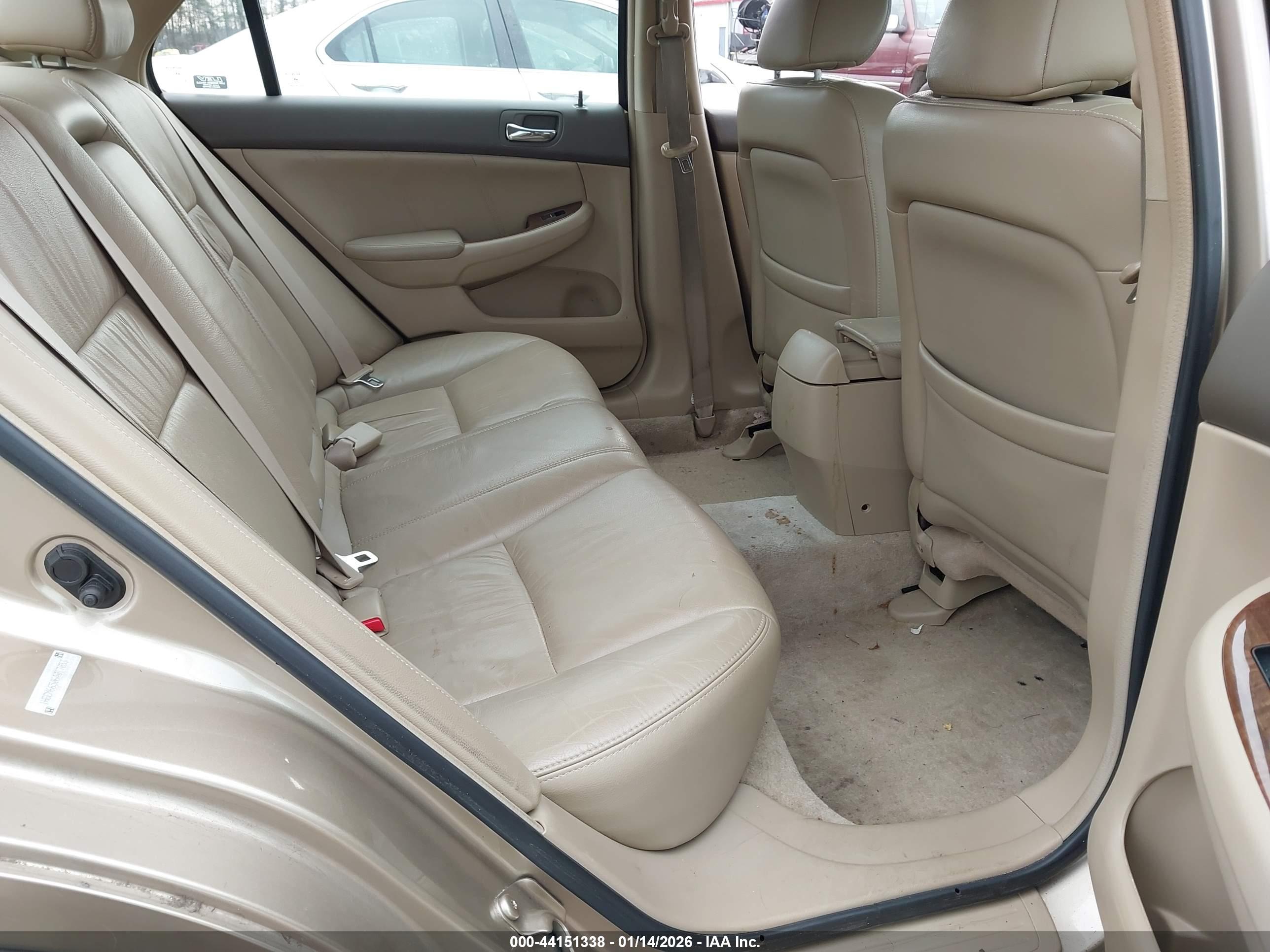 HONDA ACCORD image 8