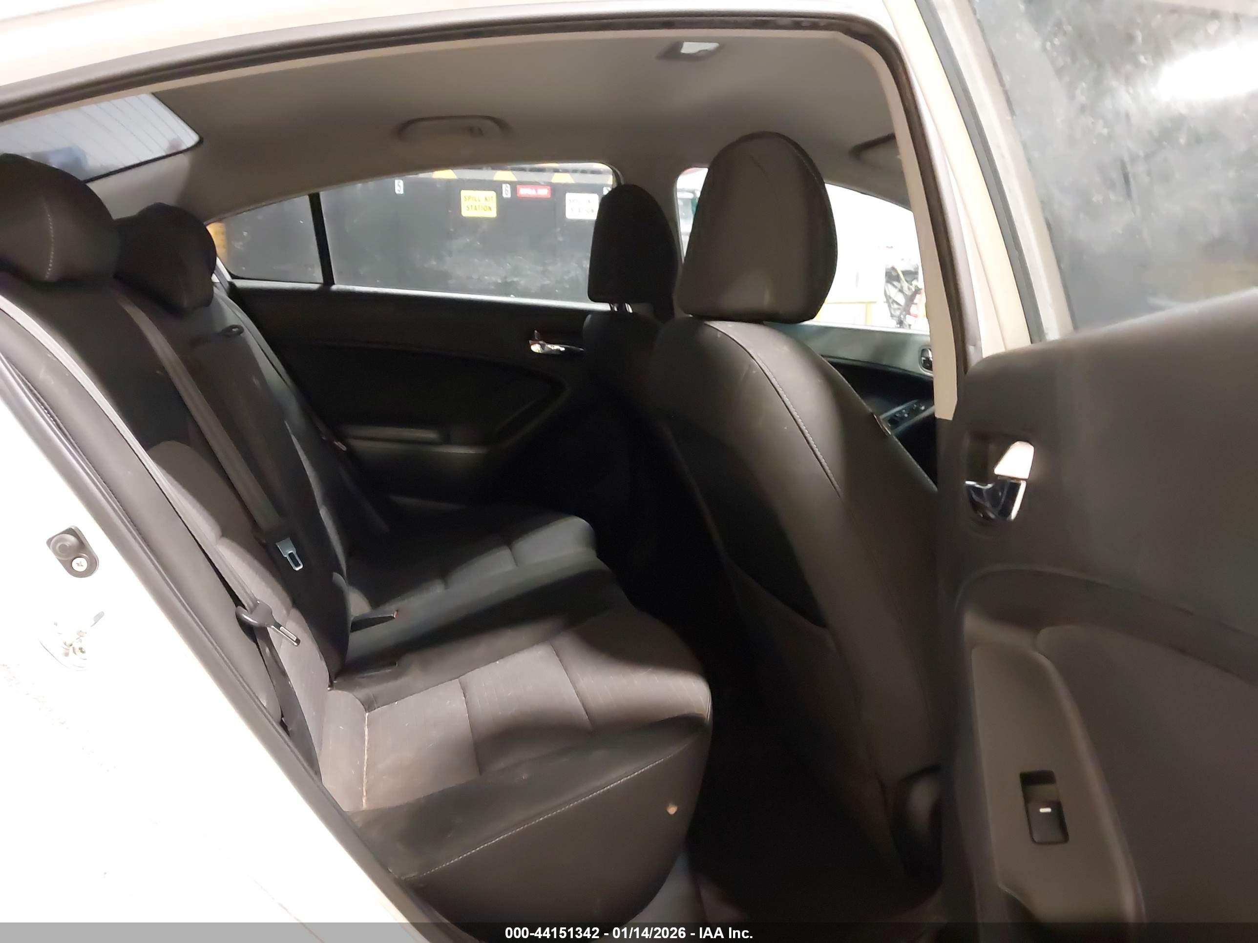 KIA FORTE image 8