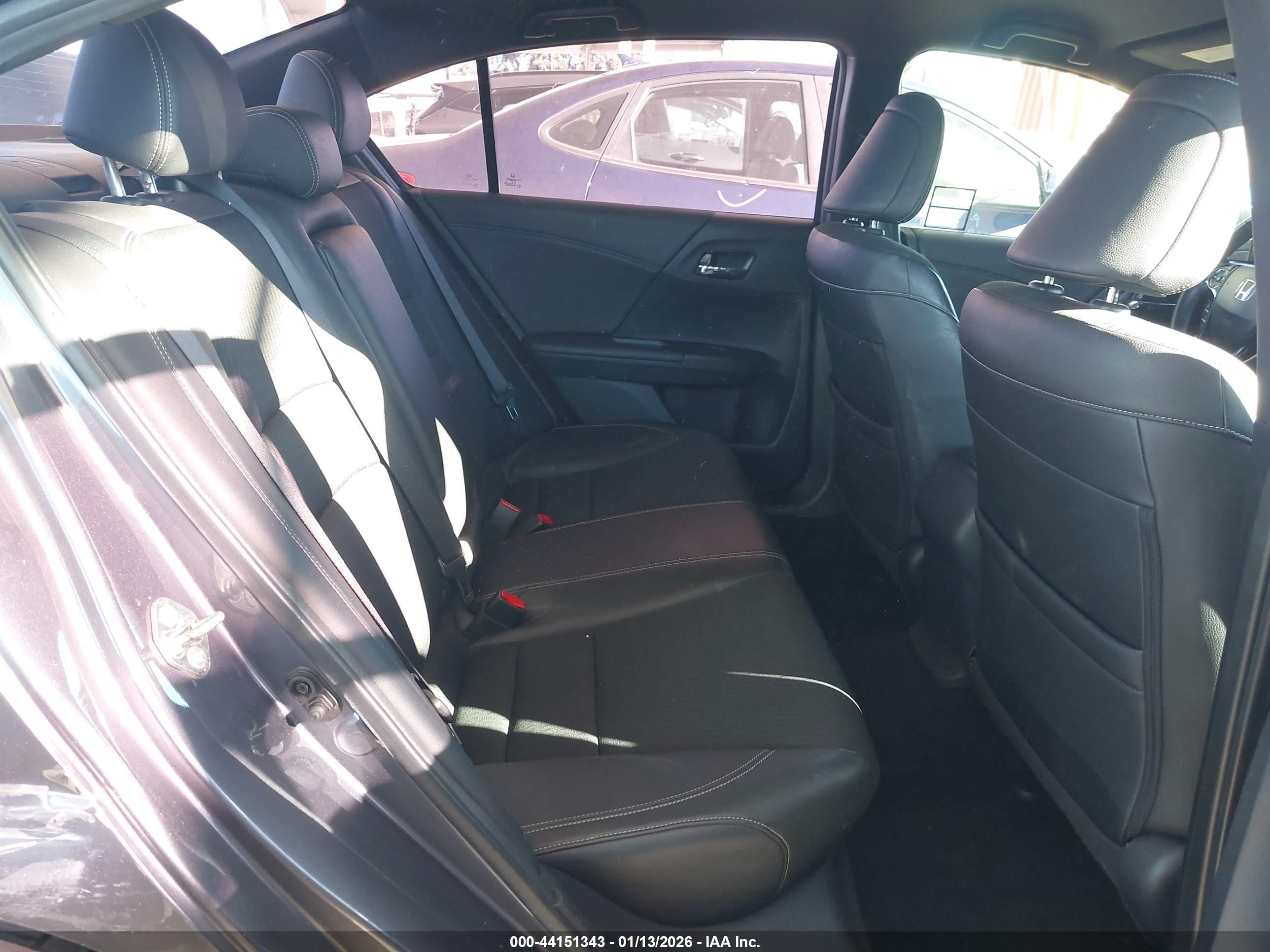HONDA ACCORD image 8